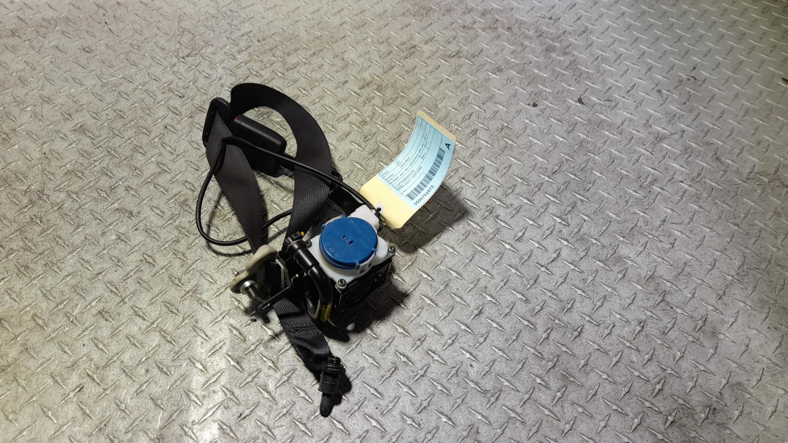 View Auto part Seatbelt/Stalk Subaru Xv 2013