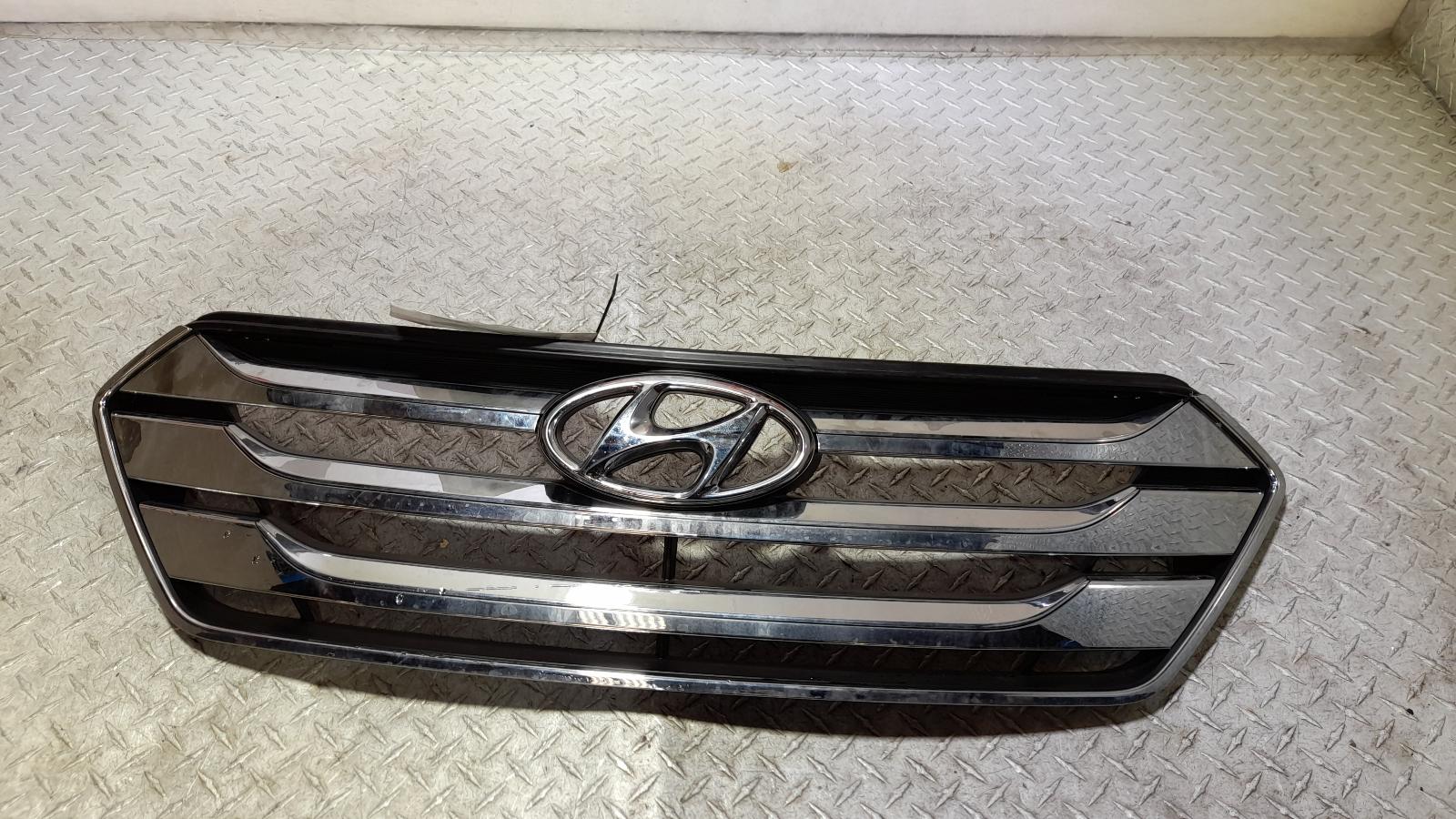 View Auto part Grille Hyundai Santa Fe 2013