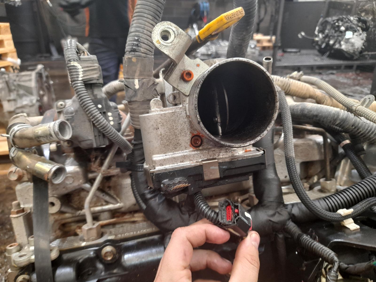 View Auto part Throttle Body Isuzu Mu-x 2015