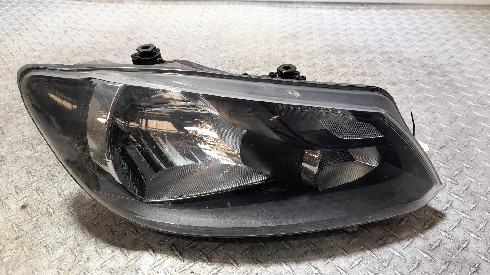 View Auto part Right Headlamp Volkswagen Caddy 2014
