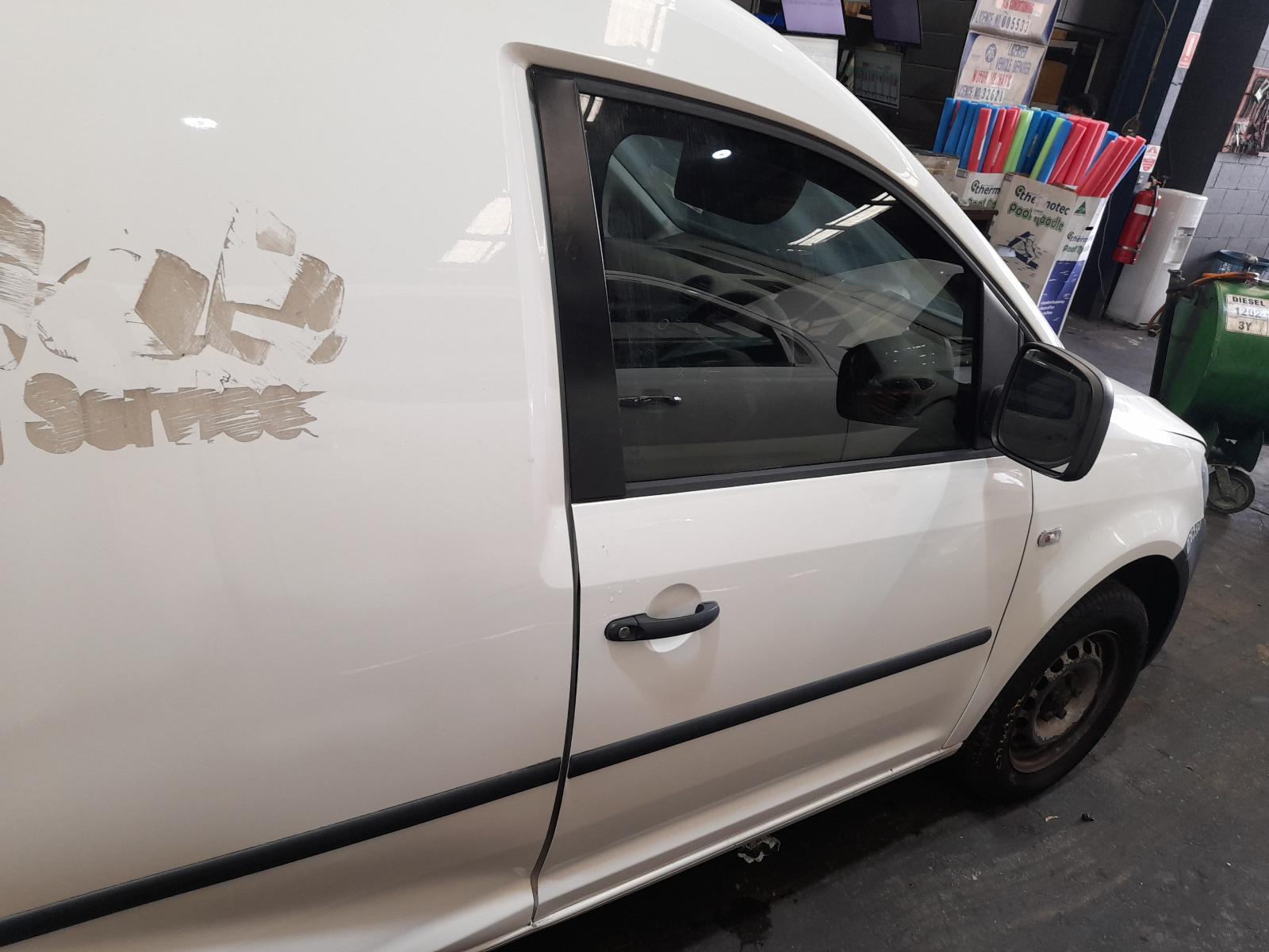 View Auto part Right Front Door Volkswagen Caddy 2014