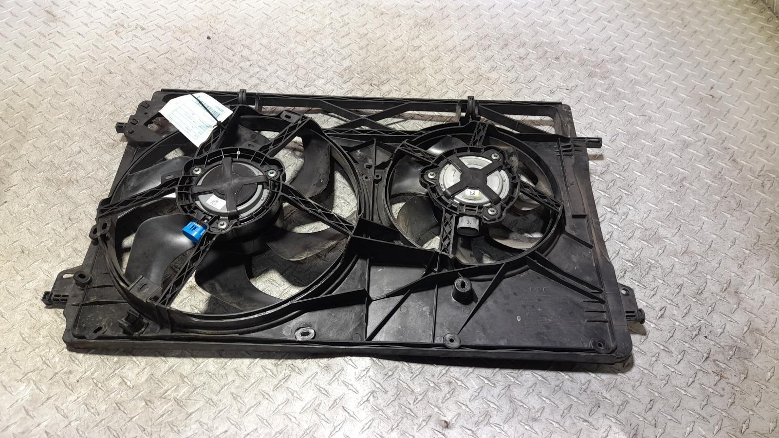 View Auto part Fan Mitsubishi Express 2021