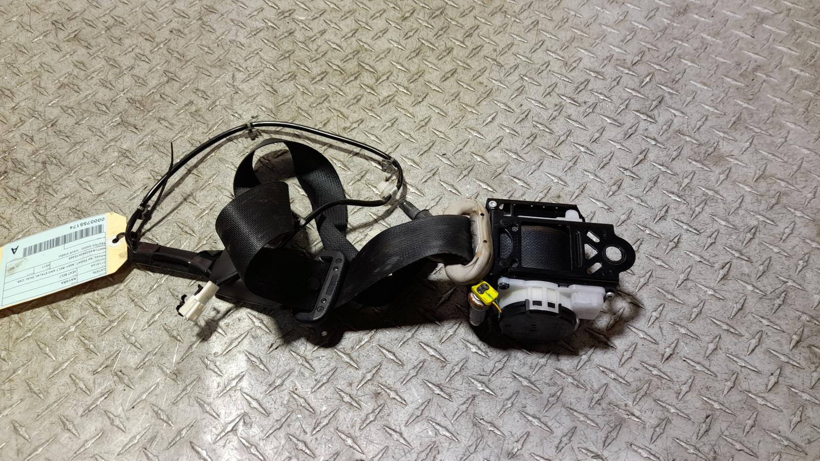 View Auto part Seatbelt/Stalk Nissan Navara 2017