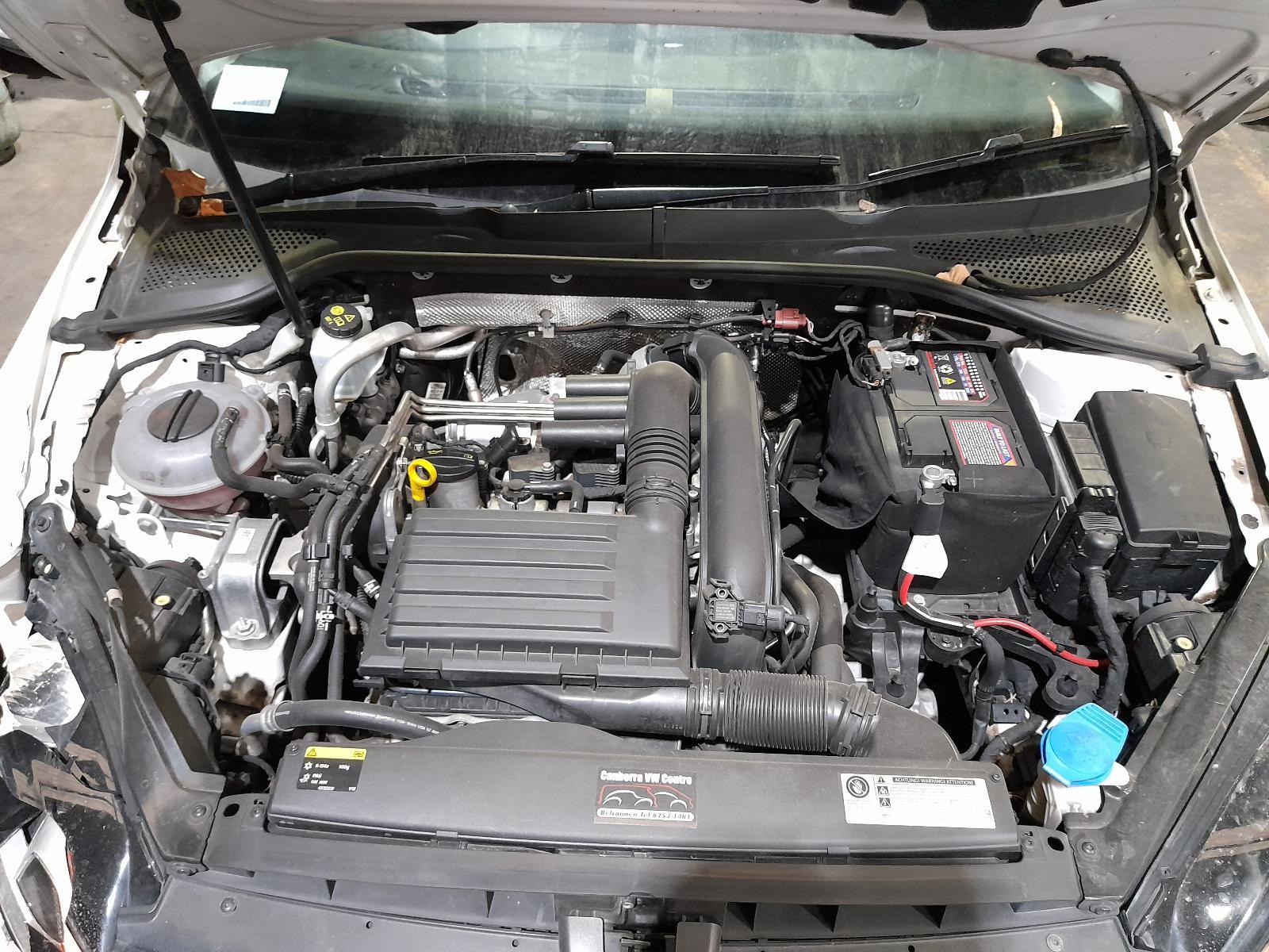 View Auto part Engine Volkswagen Golf 2014