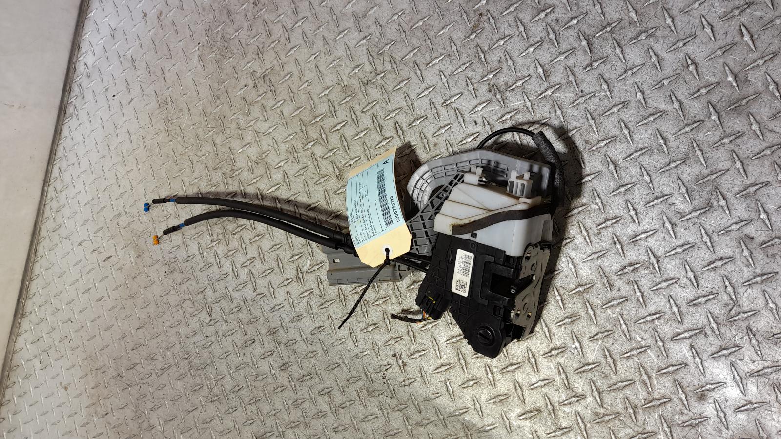 View Auto part Door/Boot/Gate Lock Hyundai Tucson 2015