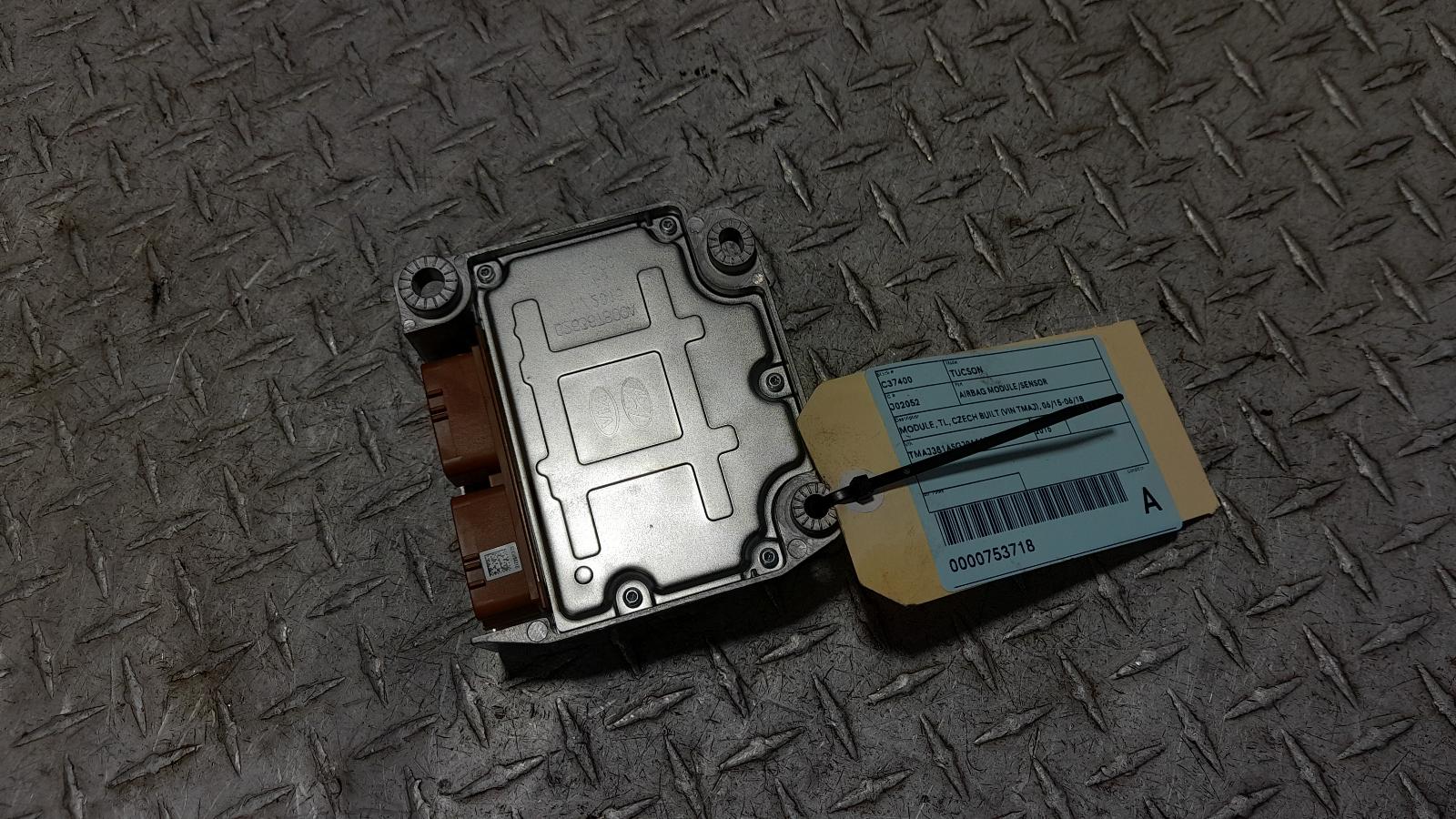 View Auto part Airbag Module/Sensor Hyundai Tucson 2015