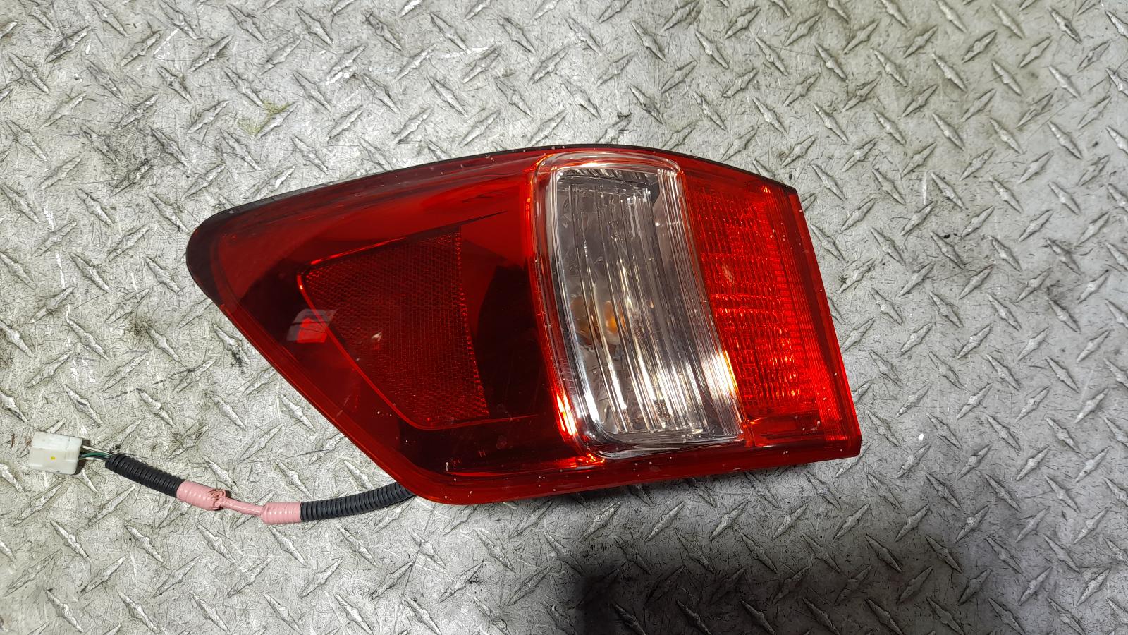 View Auto part Left Taillight Lexus Is250/is250c 2011