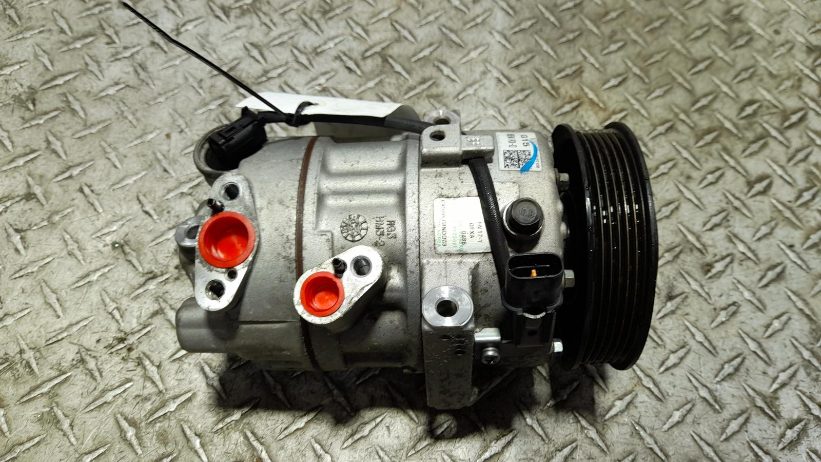 View Auto part A/C Compressor Kia Sorento 2021