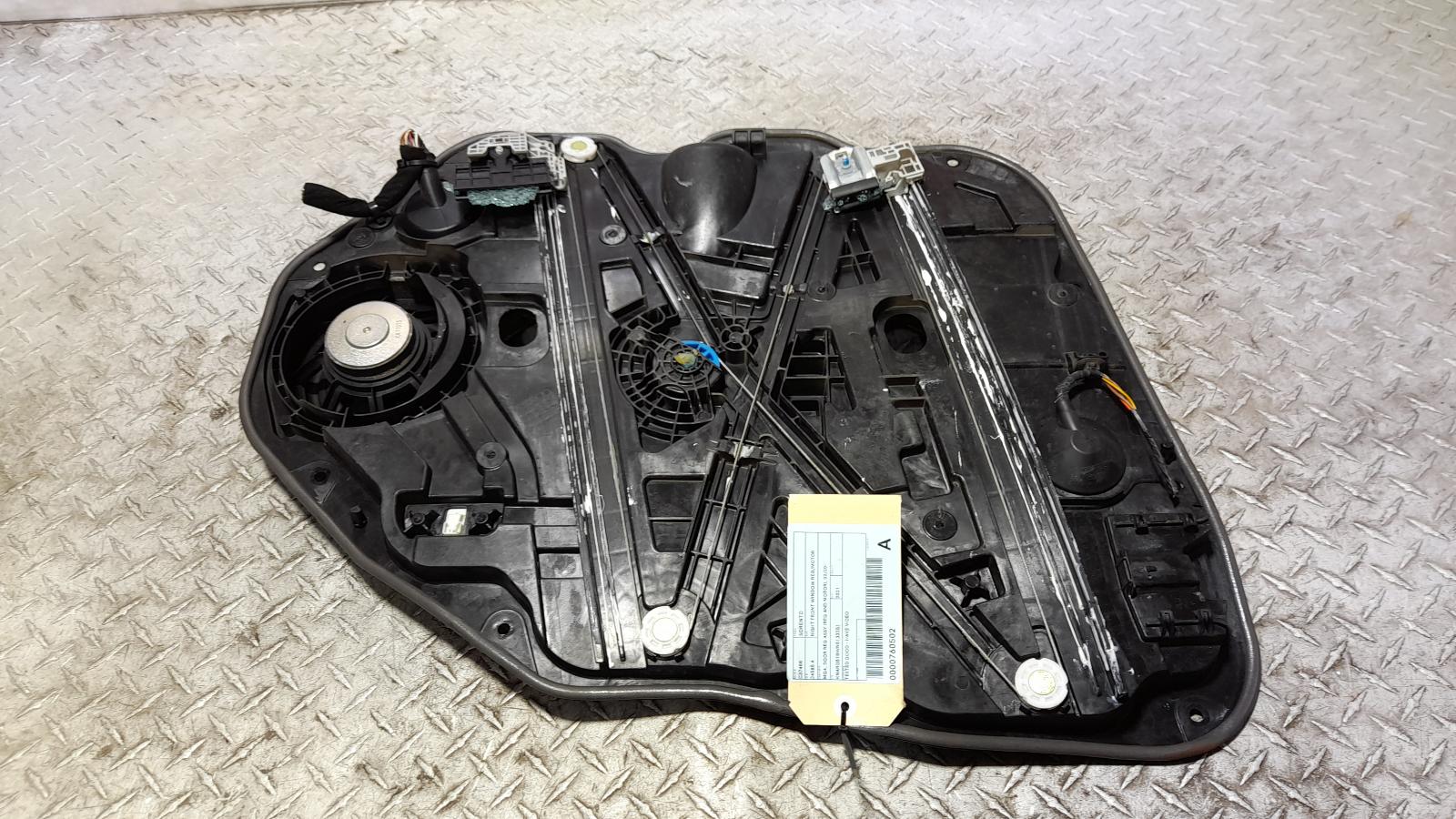 View Auto part Right Front Window Reg/Motor Kia Sorento 2021