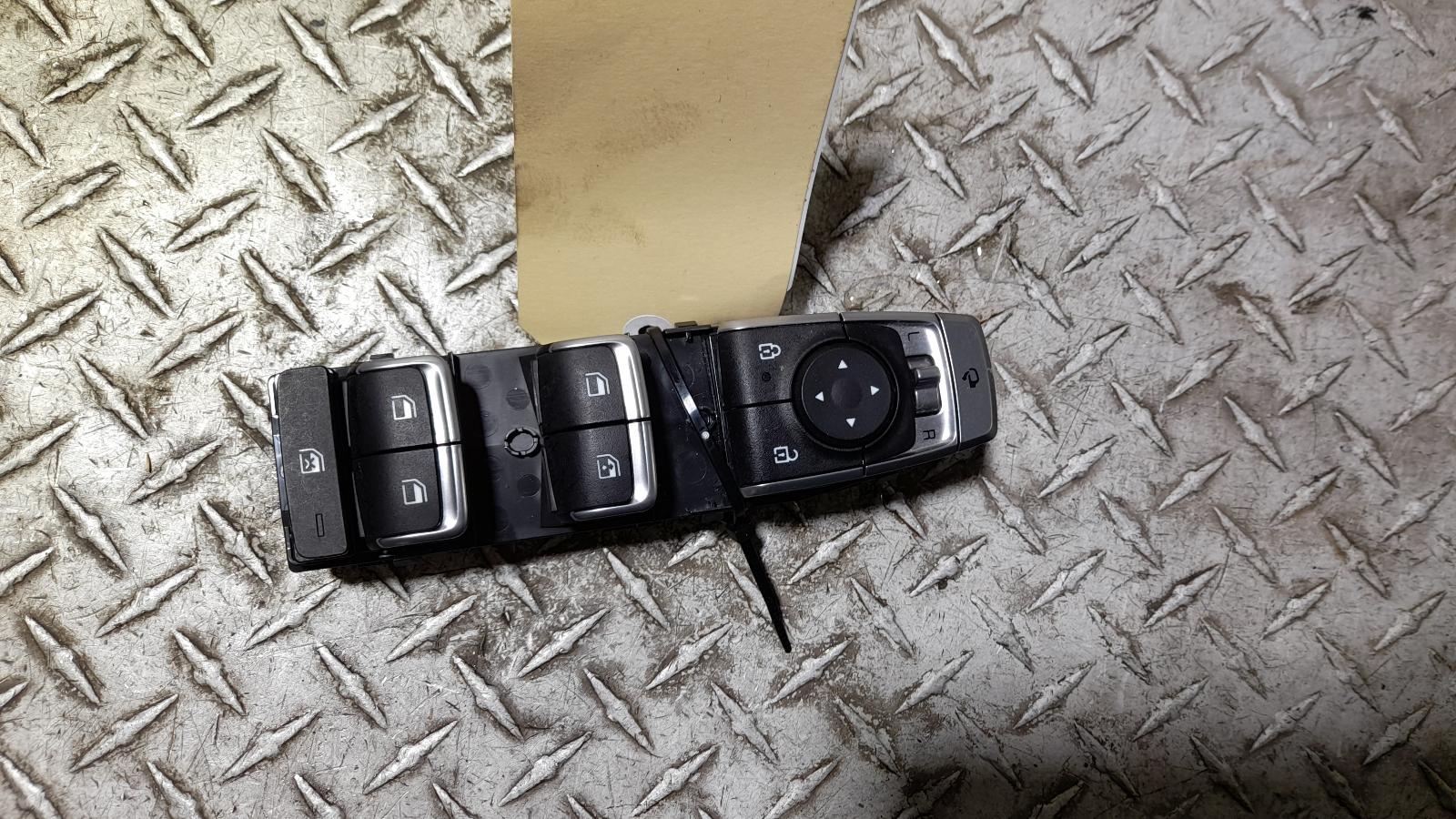 View Auto part Pwr Dr Wind Switch Kia Sorento 2021