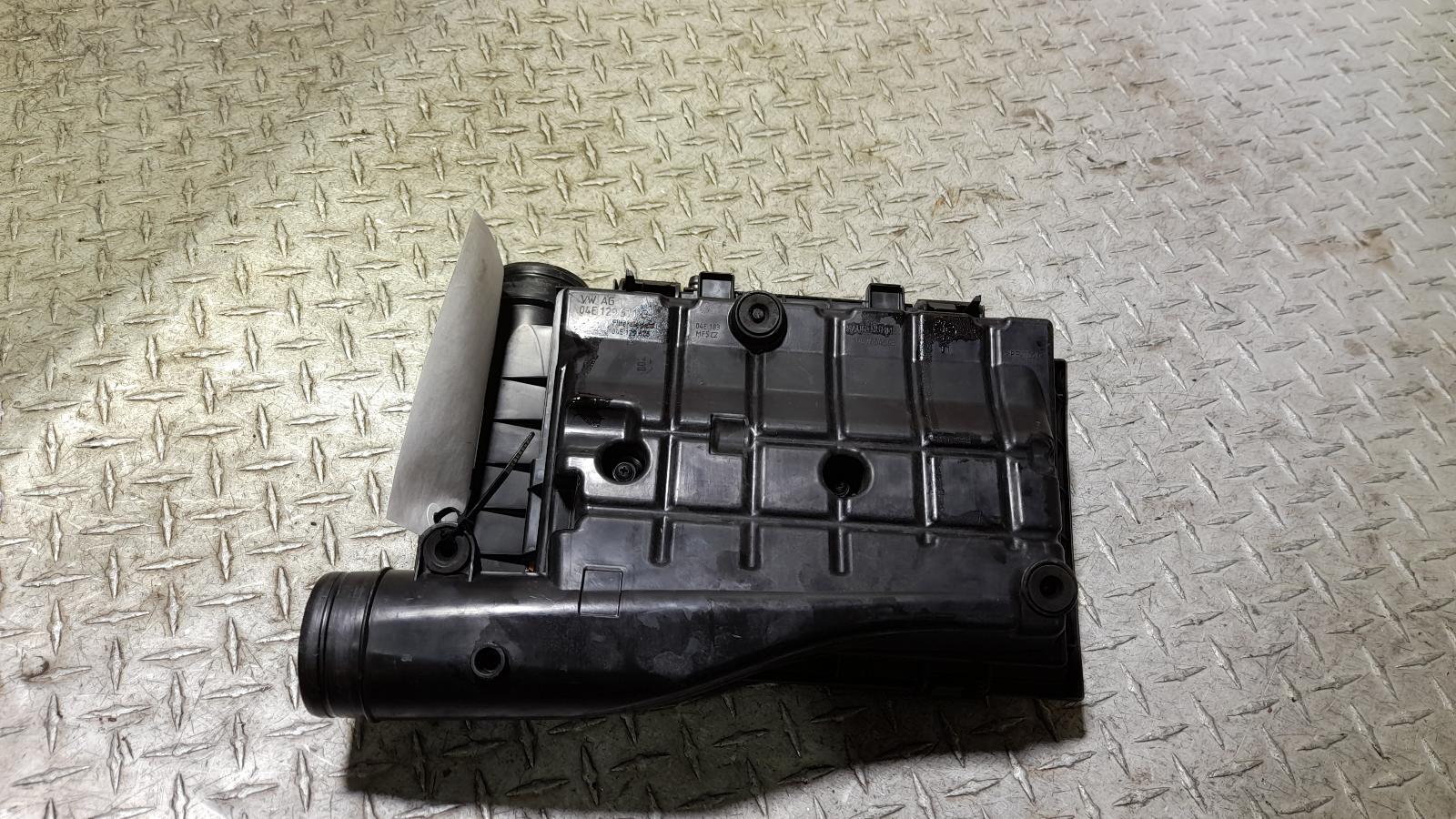 View Auto part Air Cleaner/Box Volkswagen Golf 2014