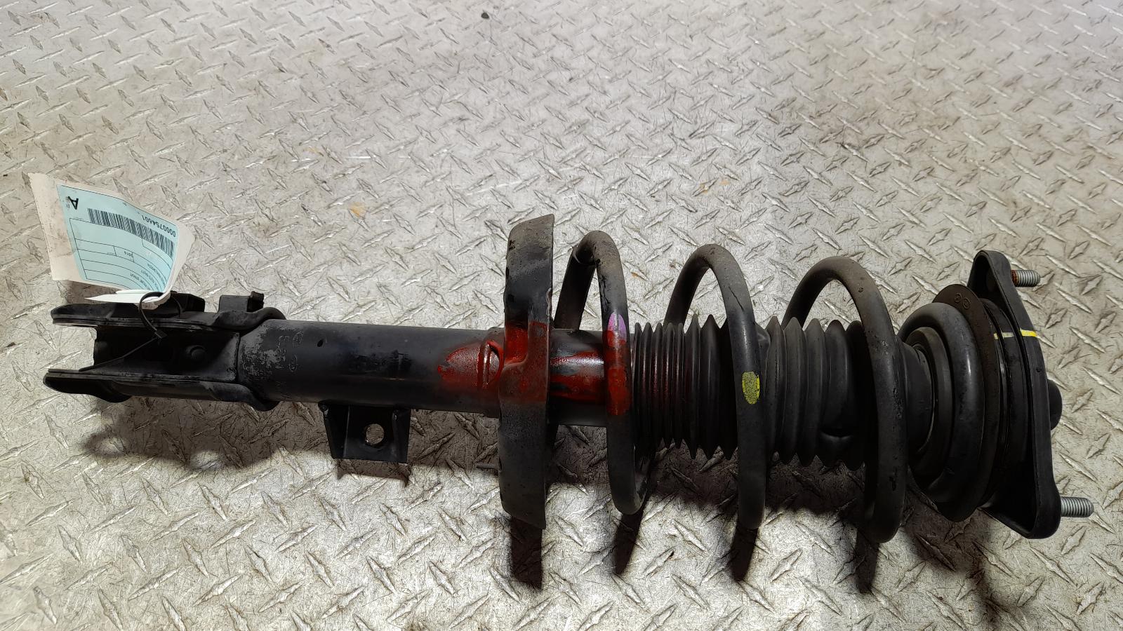 View Auto part Right Front Strut Hyundai I30 2016