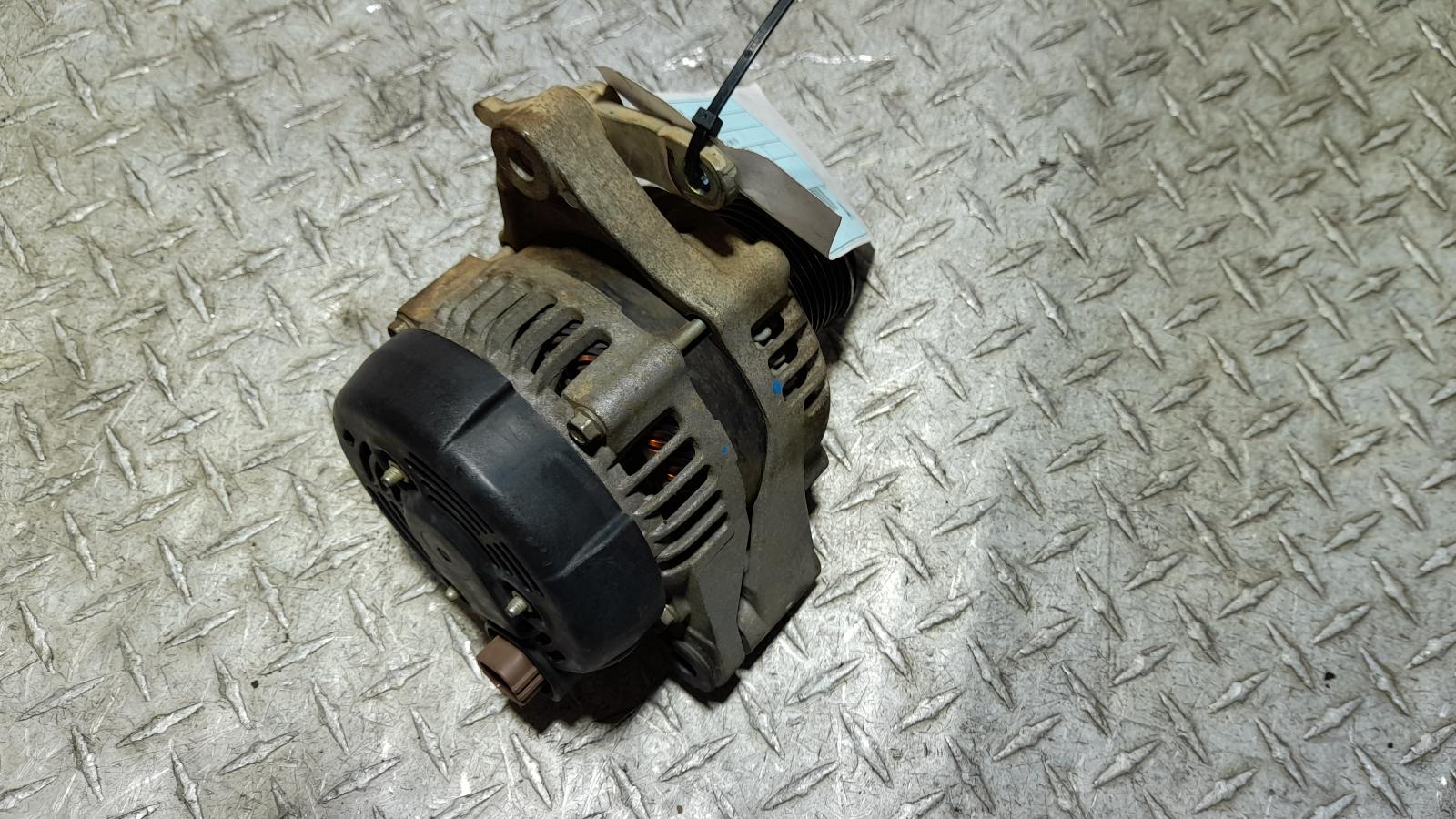 View Auto part Alternator Toyota Hilux 2014