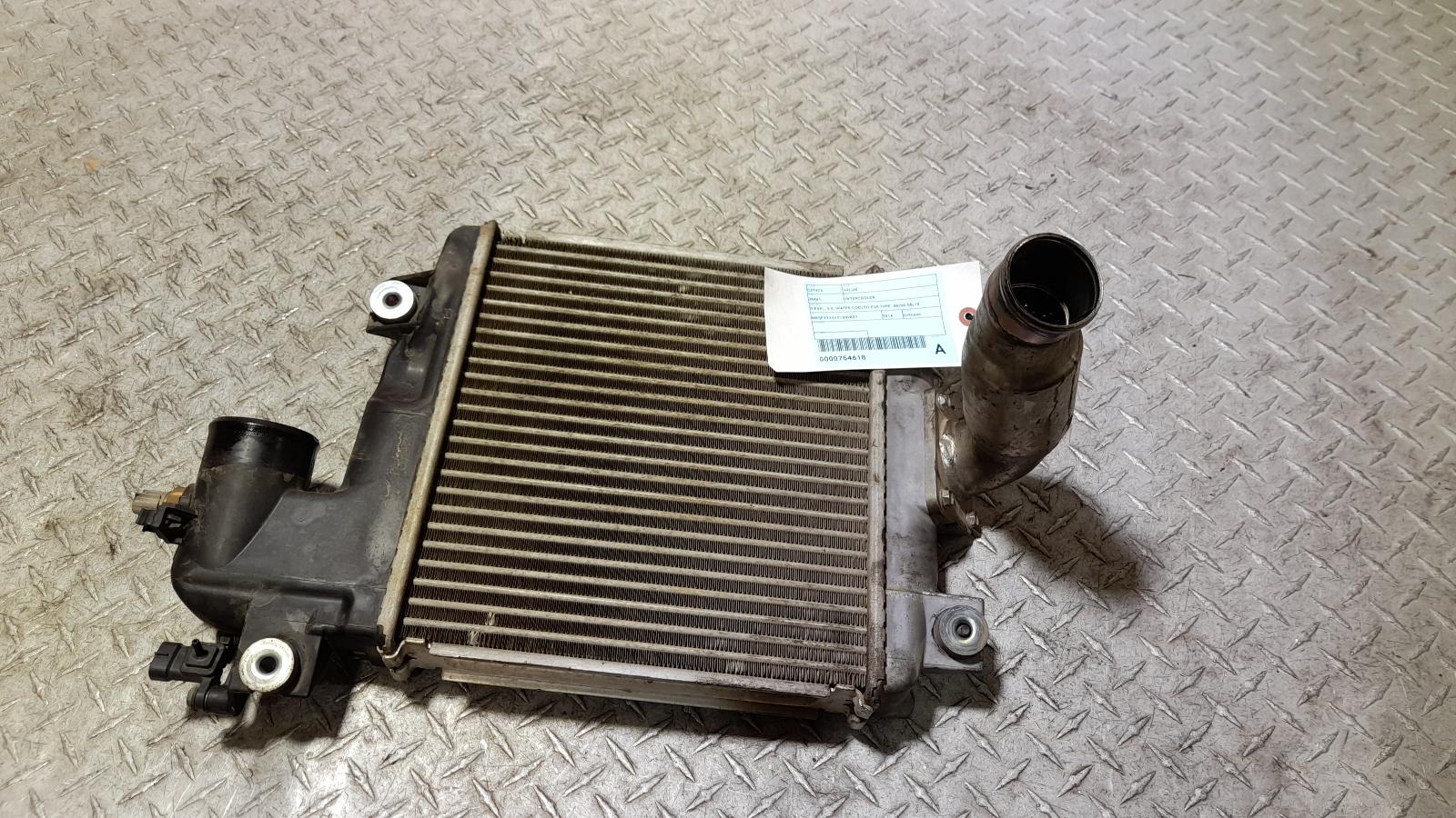 View Auto part Intercooler Toyota Hilux 2014