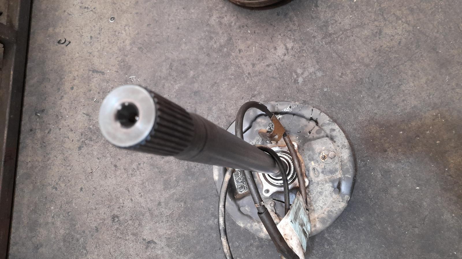 View Auto part Axle Toyota Hilux 2014
