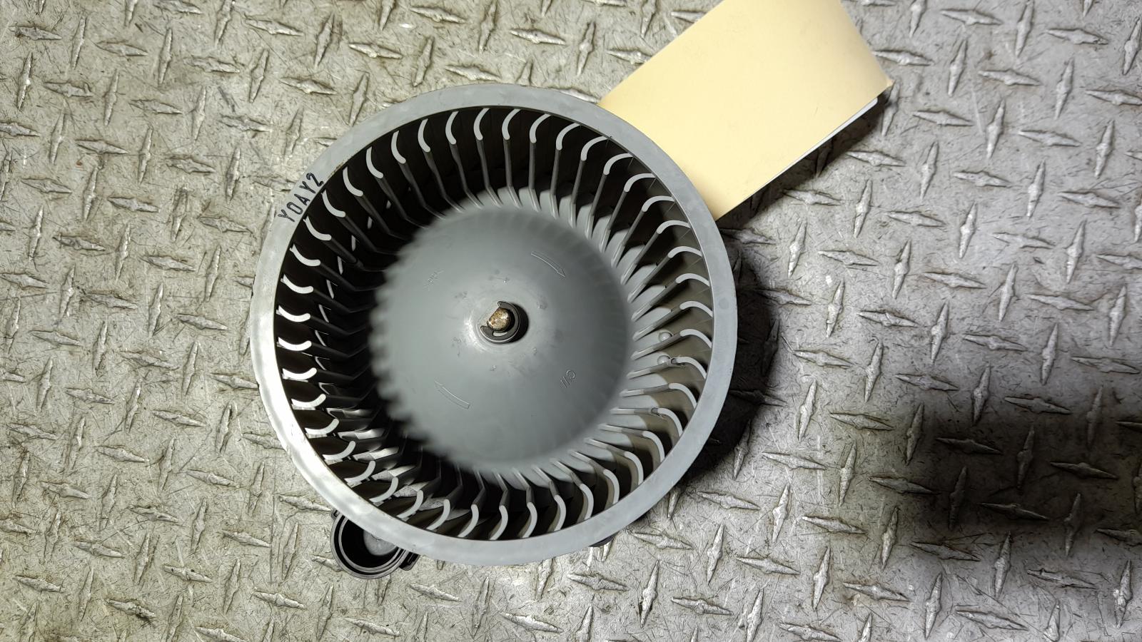 View Auto part Heater Fan Motor Hyundai I30 2019