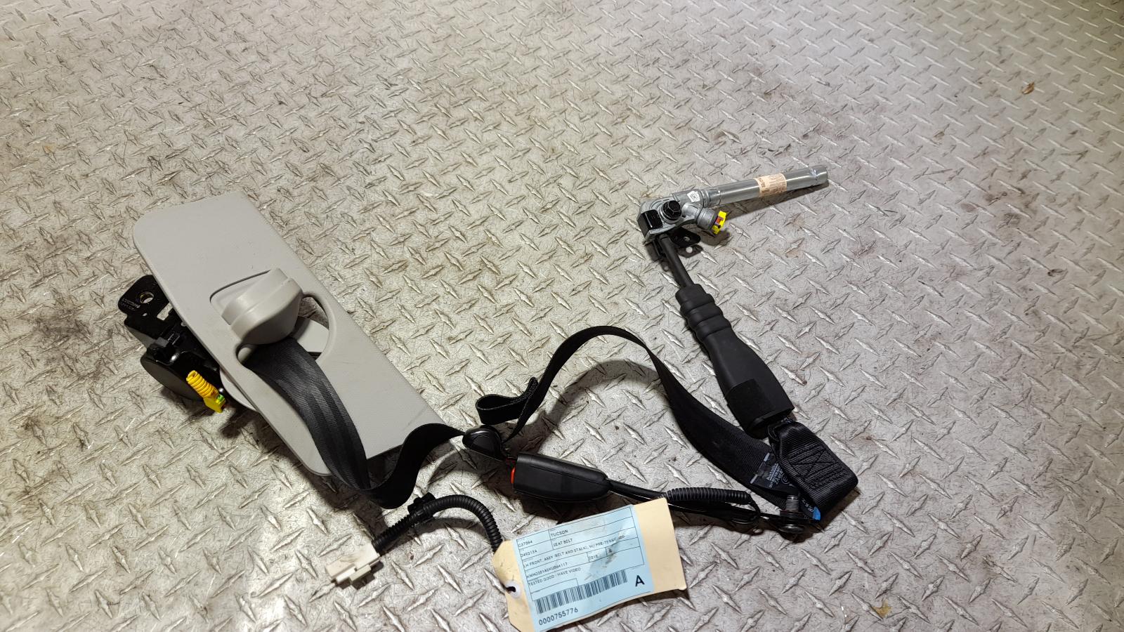 View Auto part Seatbelt/Stalk Hyundai Tucson 2018