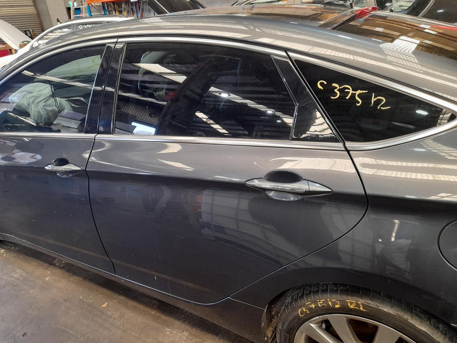 View Auto part Left Rear Door/Sliding Hyundai I40 2012