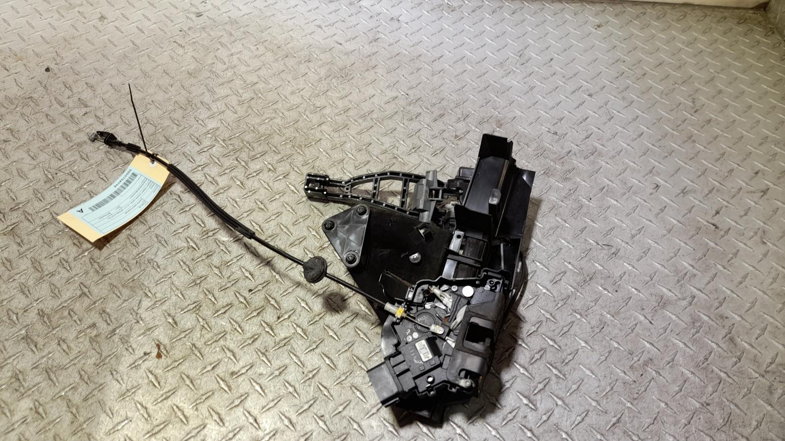 View Auto part Door/Boot/Gate Lock Ford Focus 2011