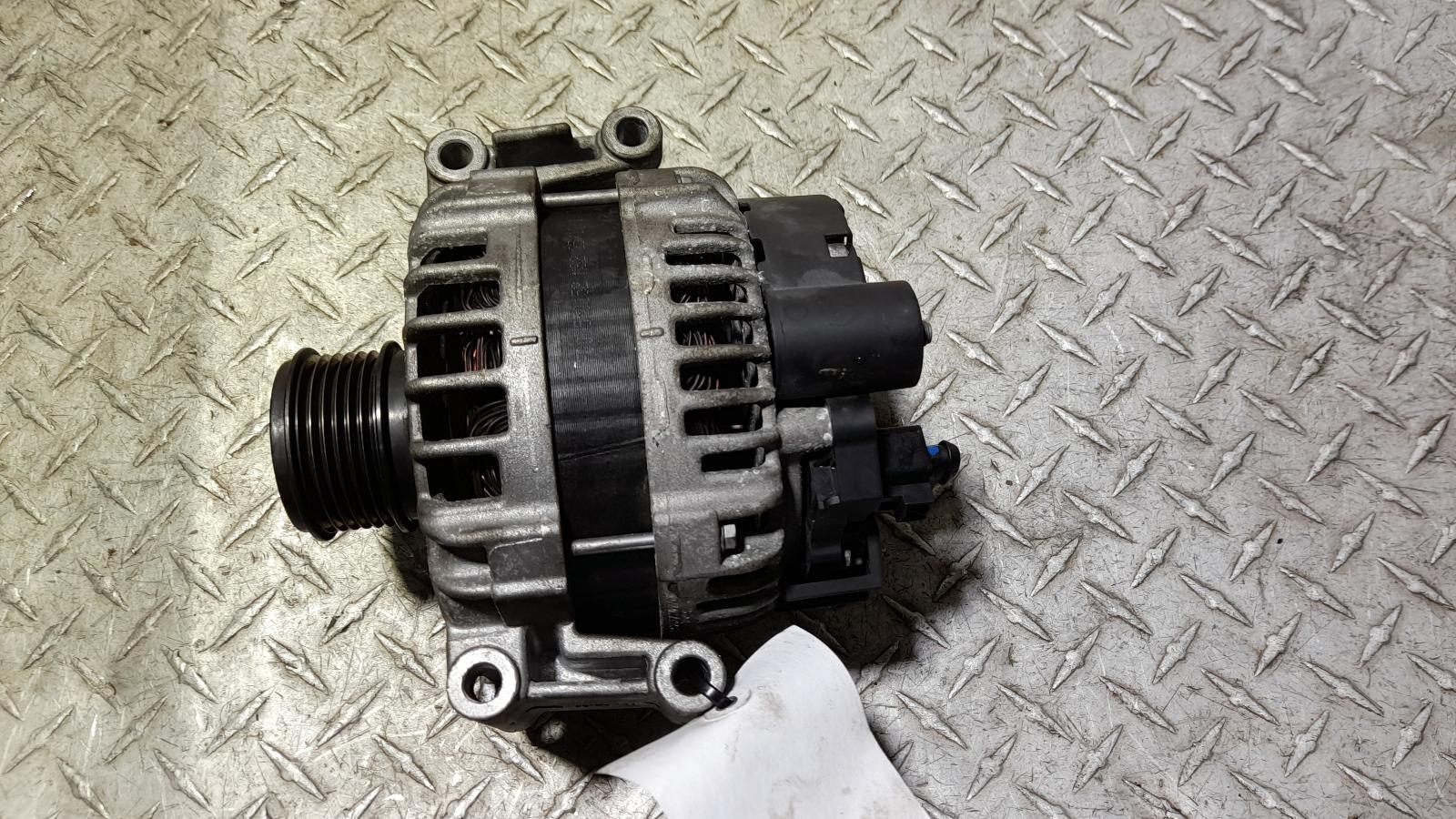 View Auto part Alternator Audi A4 2013