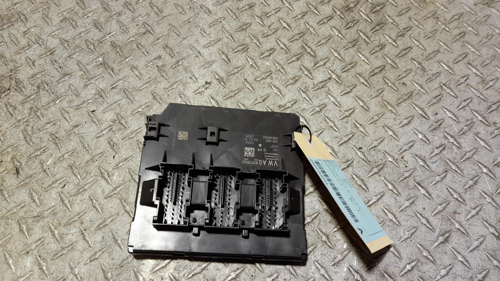 View Auto part Ecu Volkswagen Caddy 2014