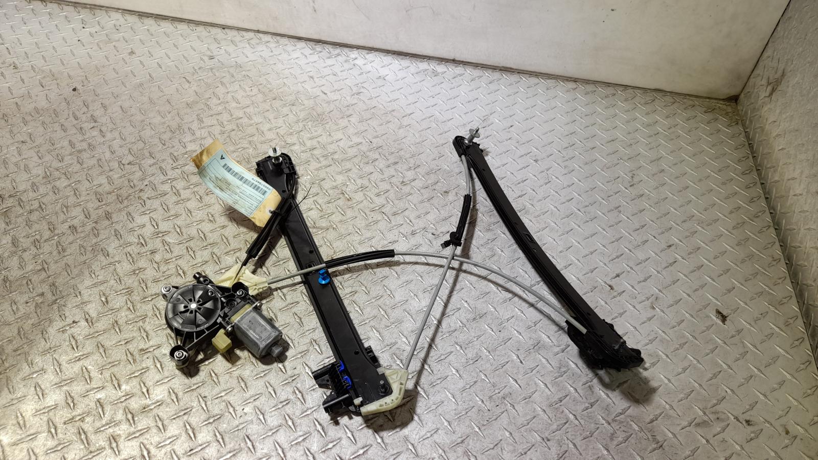 View Auto part Left Front Window Reg/Motor Audi A3 2013