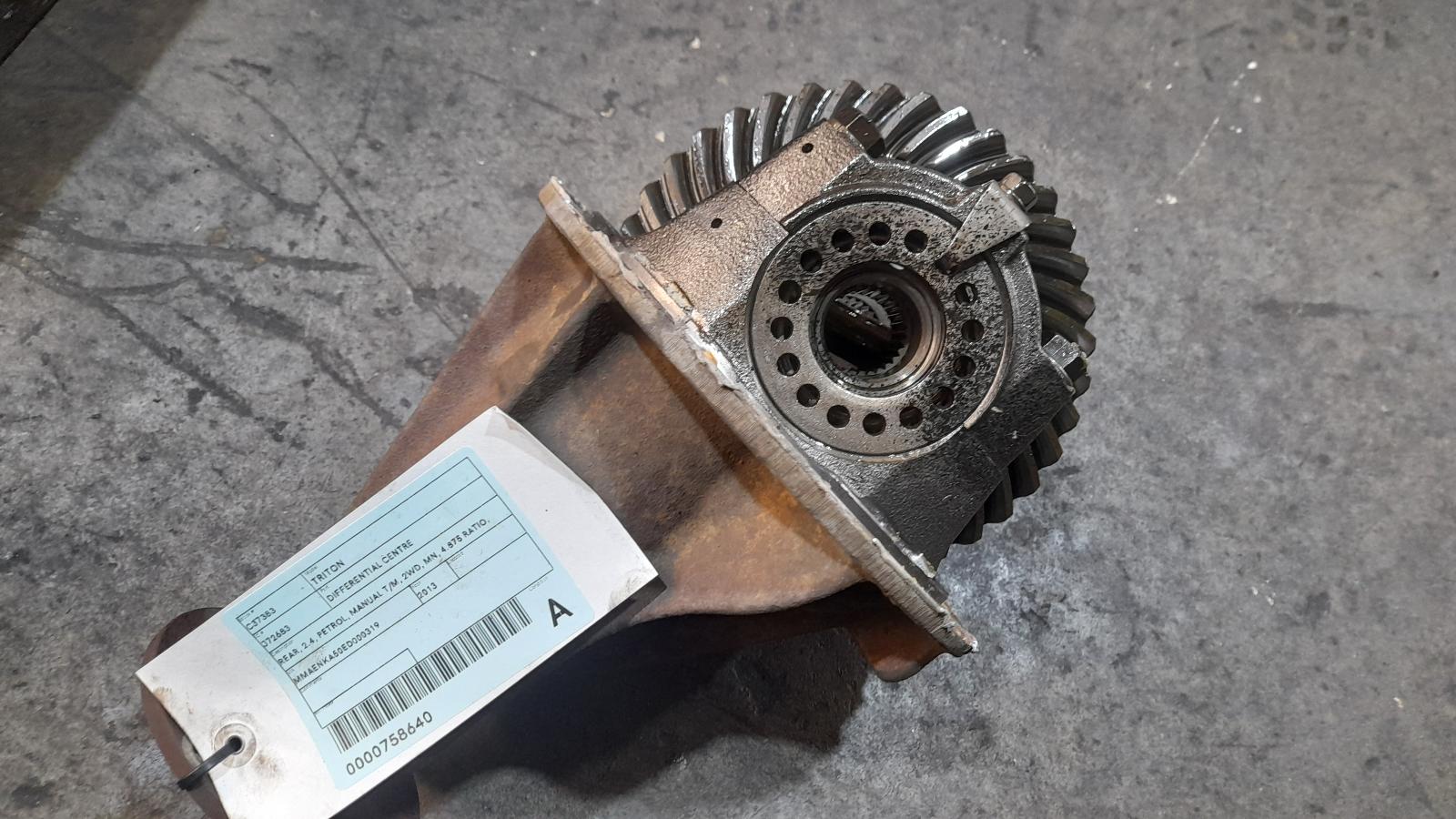 View Auto part Differential Centre Mitsubishi Triton 2013