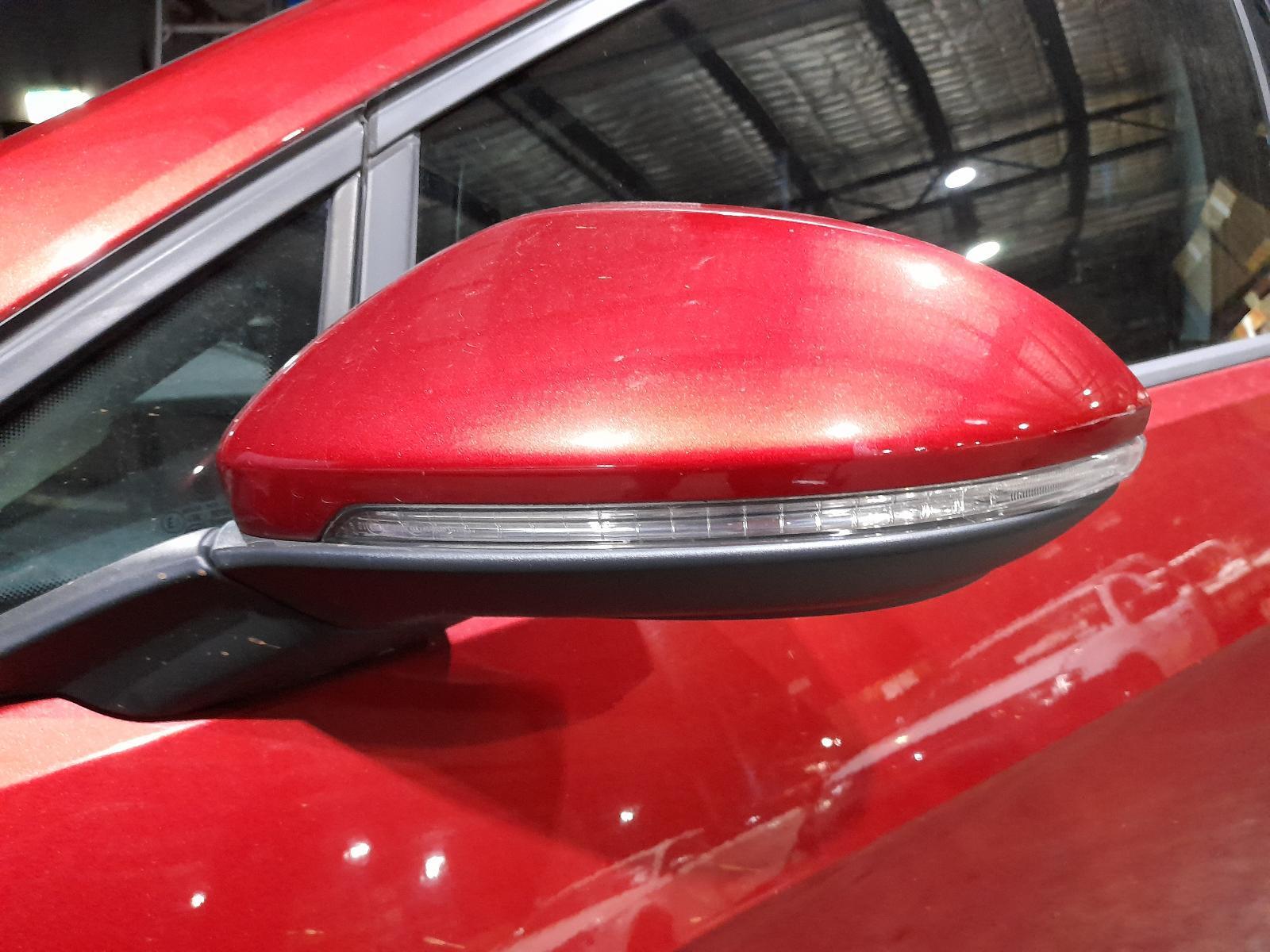 View Auto part Left Door Mirror Volkswagen Golf 2014