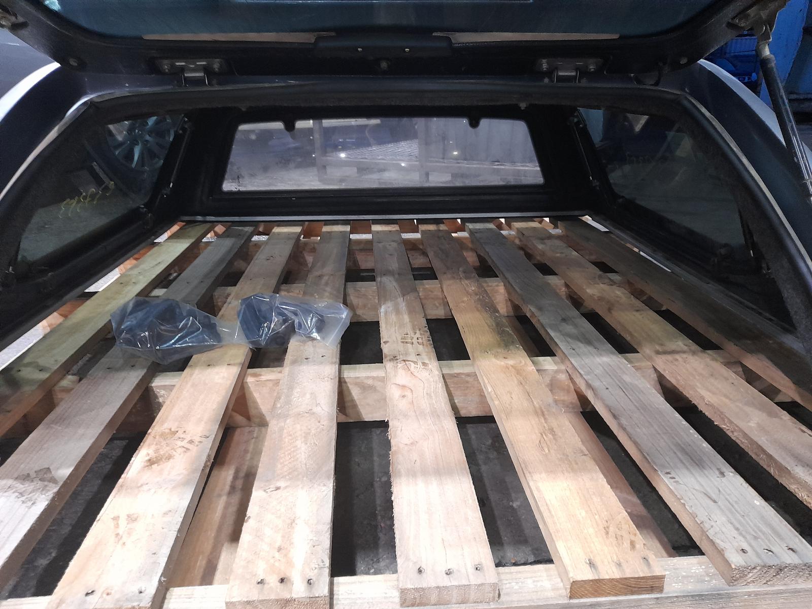 View Auto part Tonneau/Cover Mazda Bt50 2013