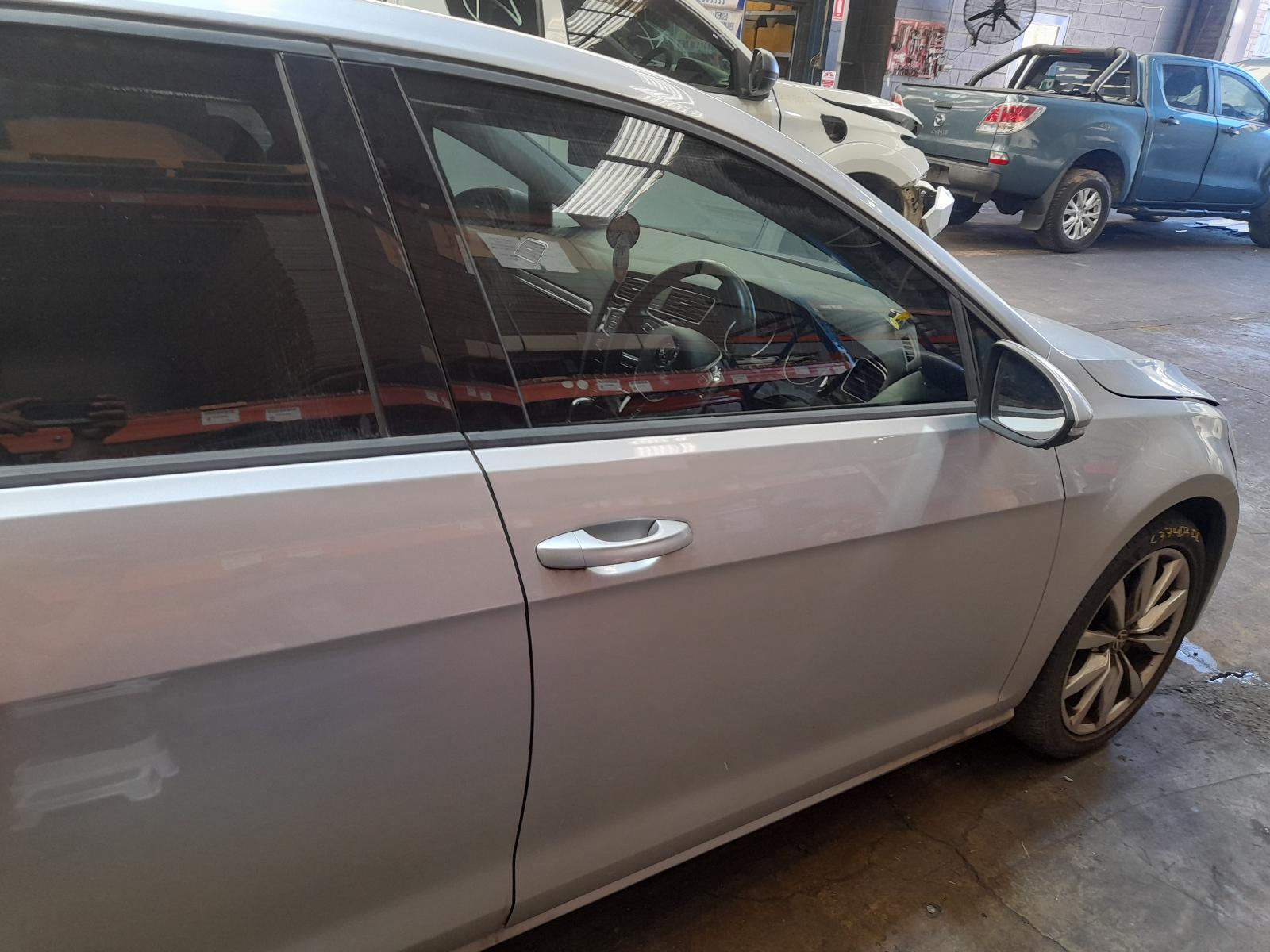View Auto part Right Front Door Volkswagen Golf 2014