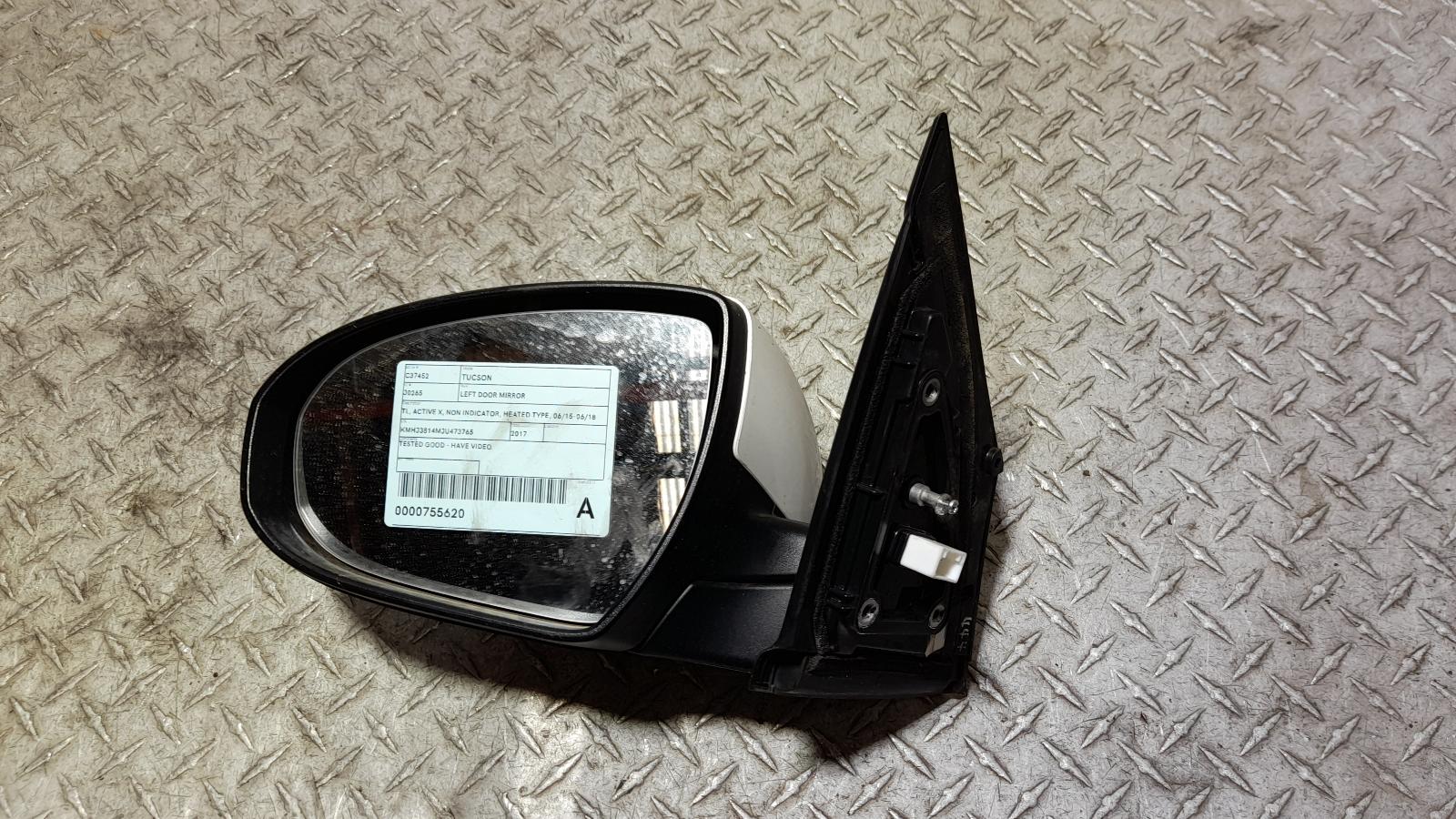 View Auto part Left Door Mirror Hyundai Tucson 2017