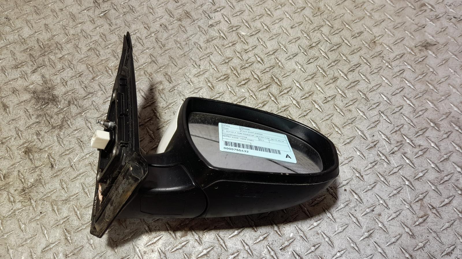 View Auto part Right Door Mirror Hyundai Tucson 2017