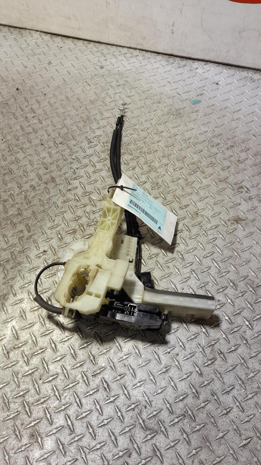 View Auto part Door/Boot/Gate Lock Hyundai Tucson 2017