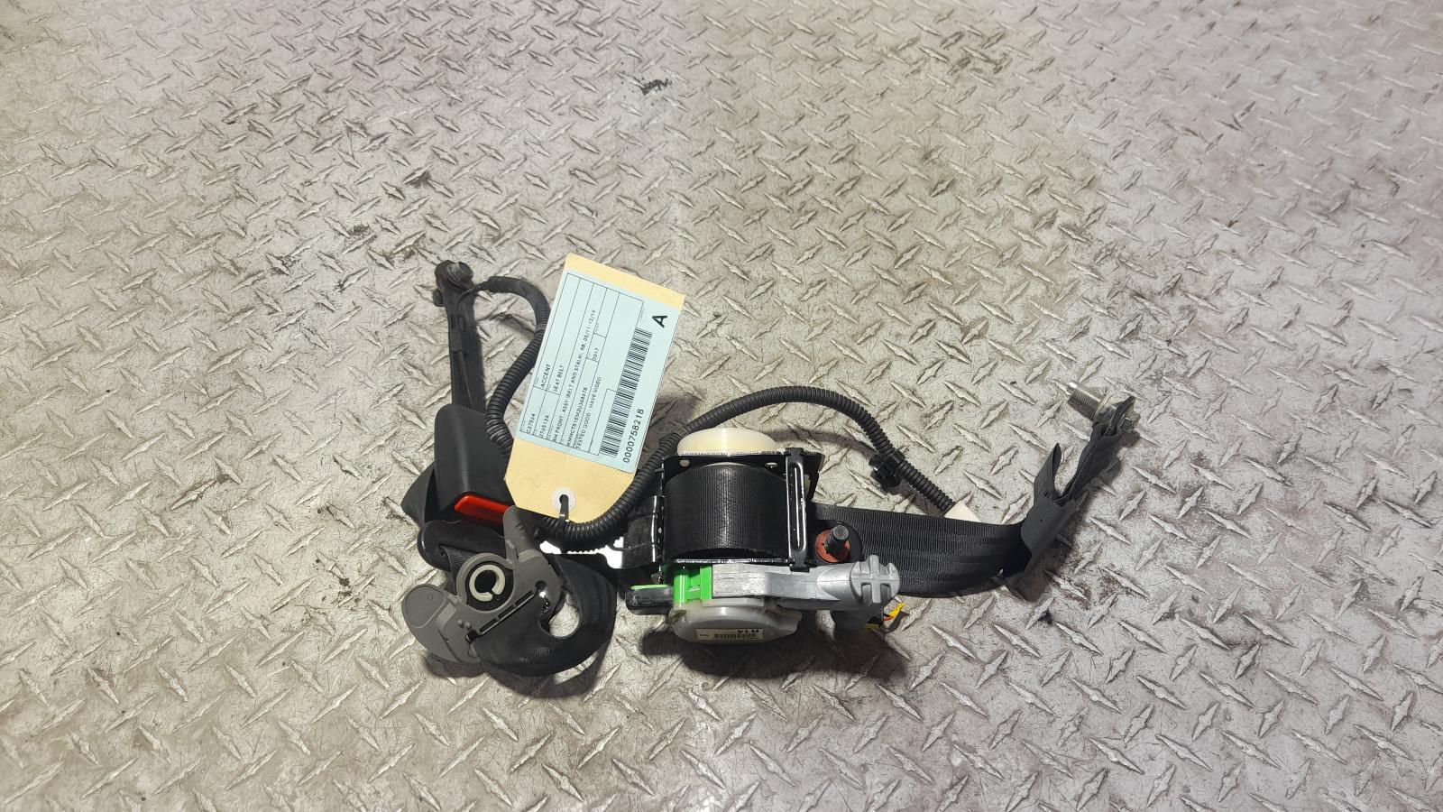 View Auto part Seatbelt/Stalk Hyundai Accent 2017