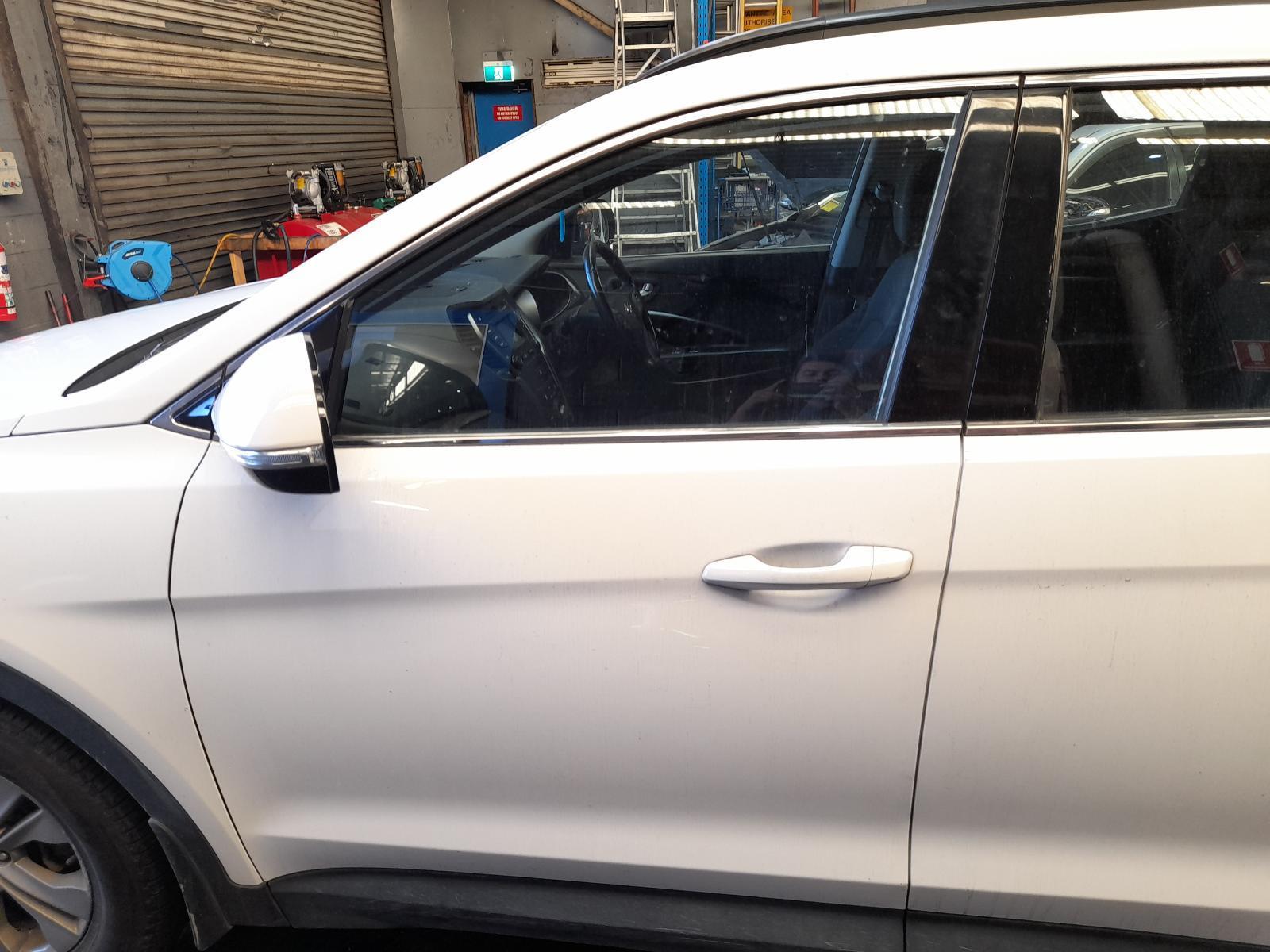 View Auto part Left Front Door Hyundai Santa Fe 2015