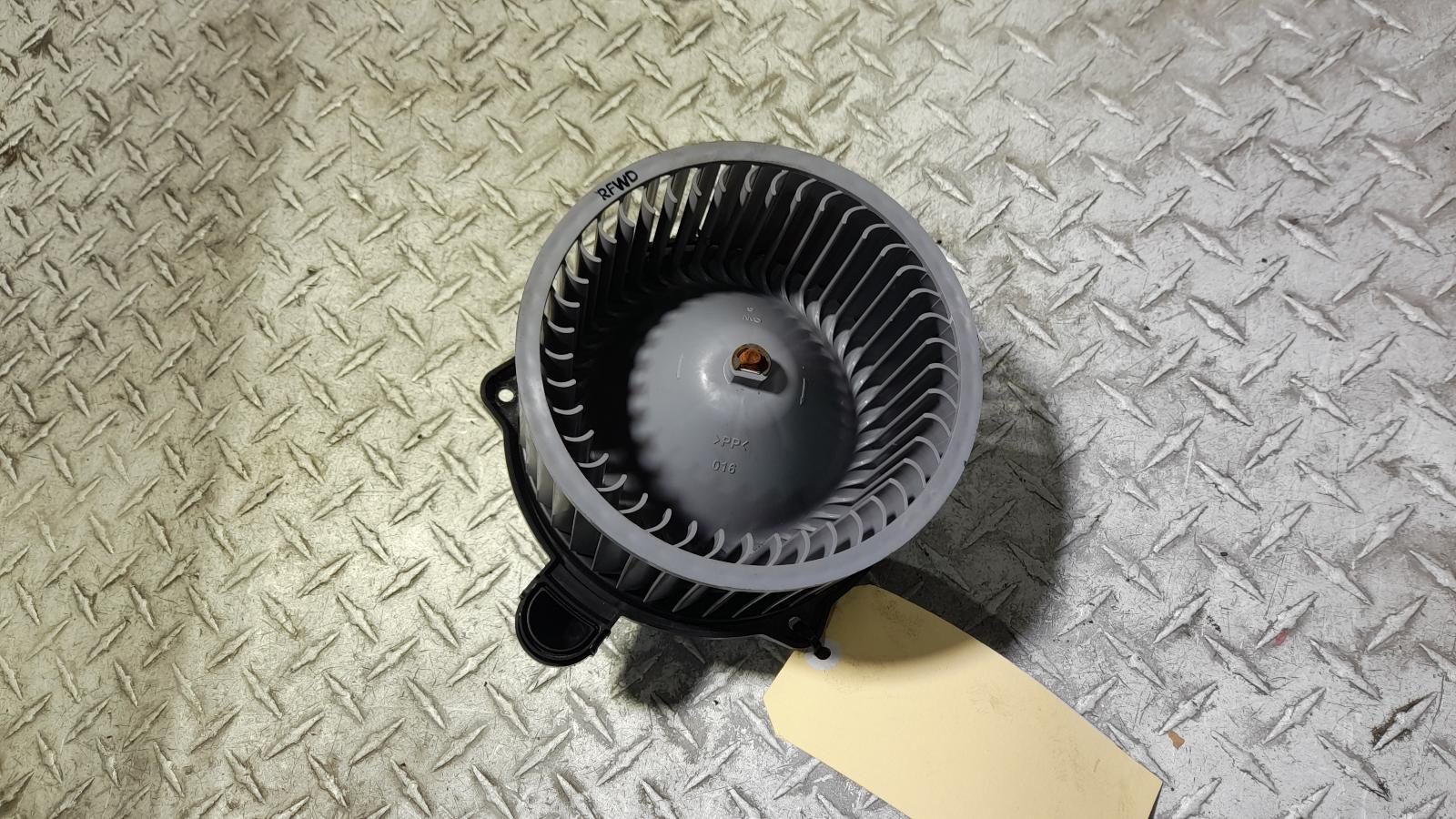 View Auto part Heater Fan Motor Hyundai Santa Fe 2015
