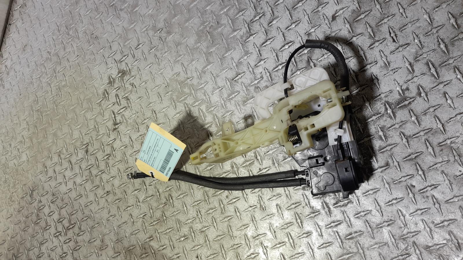 View Auto part Door/Boot/Gate Lock Hyundai Ix35 2013