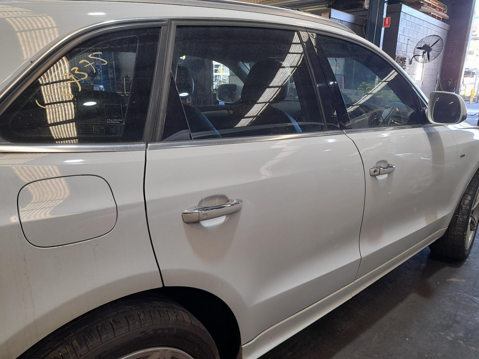 View Auto part Right Rear Door Sliding Audi Q5 2014
