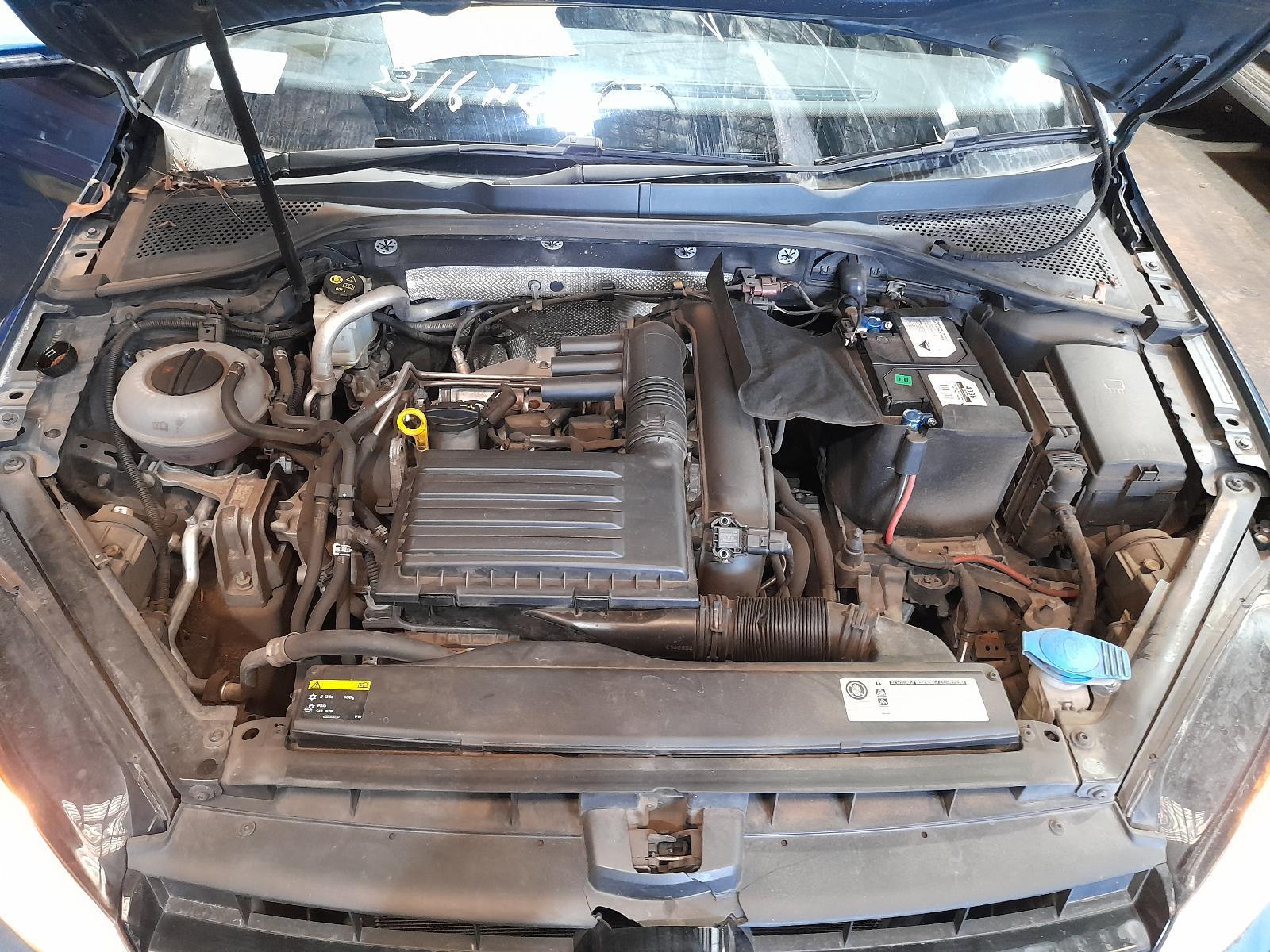 View Auto part Engine Volkswagen Golf 2014