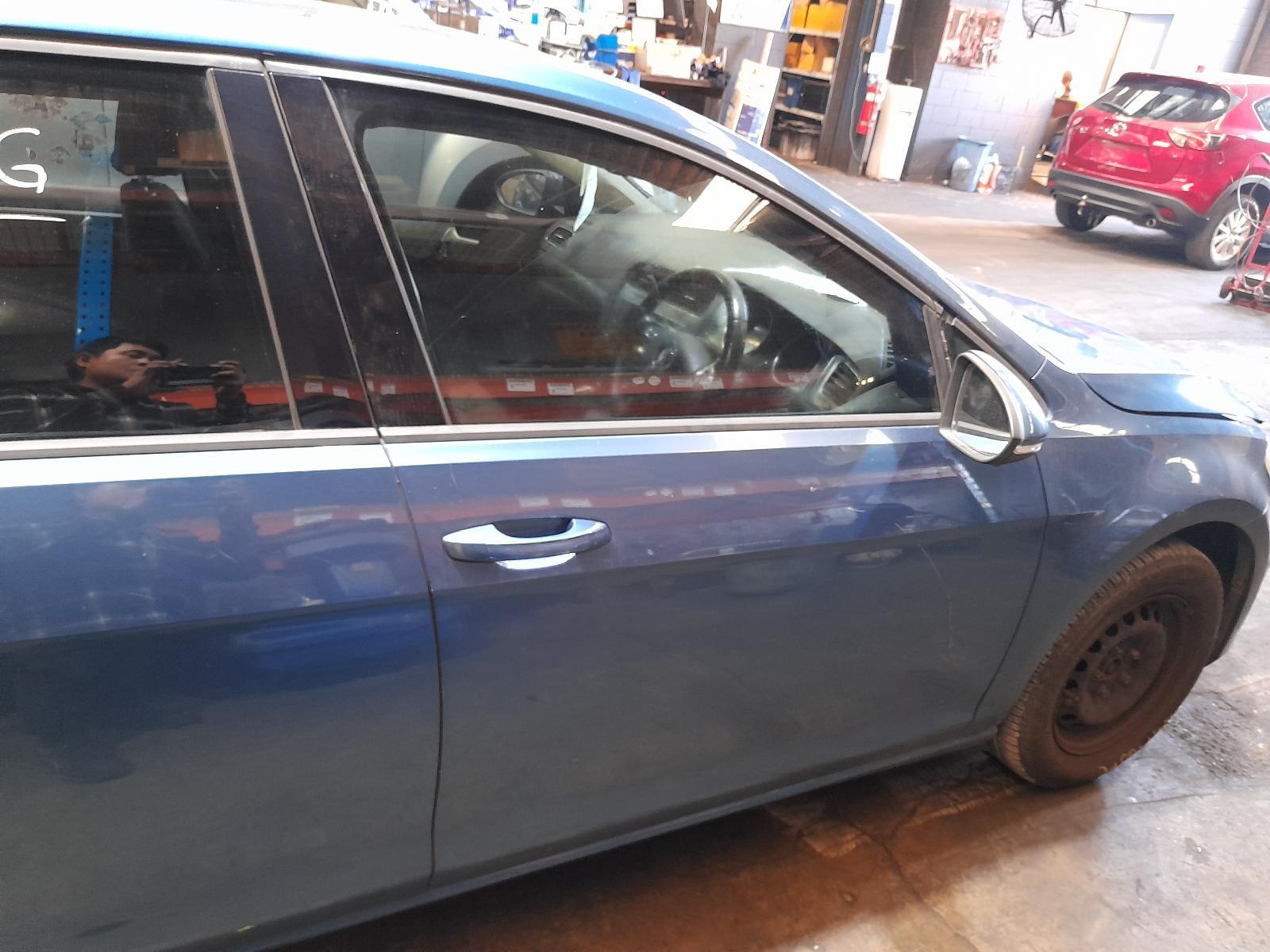 View Auto part Right Front Door Volkswagen Golf 2014