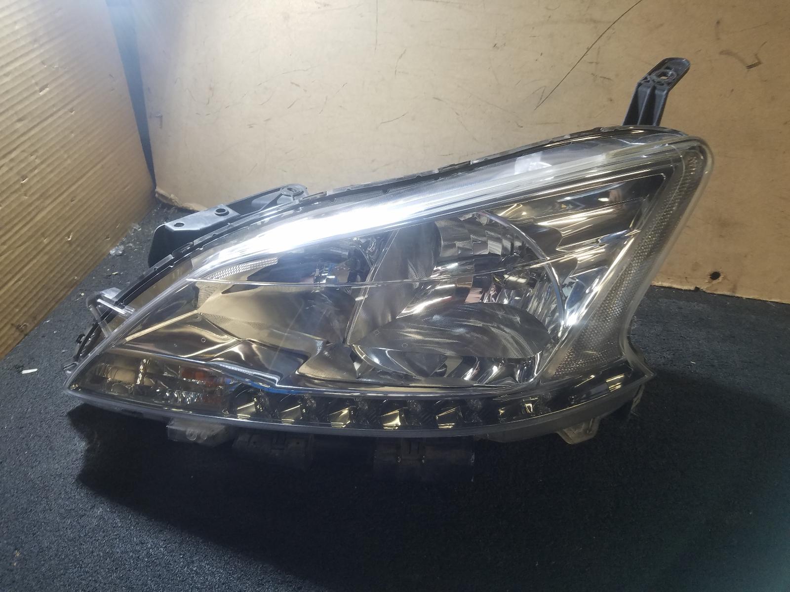 View Auto part Left Headlamp Nissan Pulsar 2013