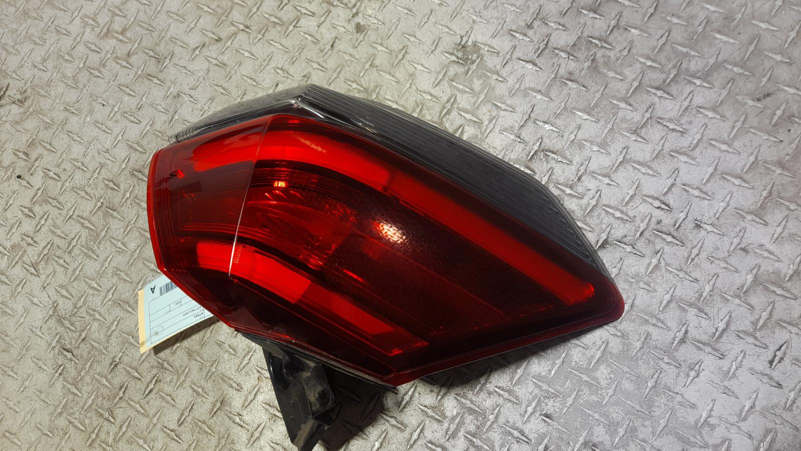 View Auto part Left Taillight Nissan Xtrail 2020