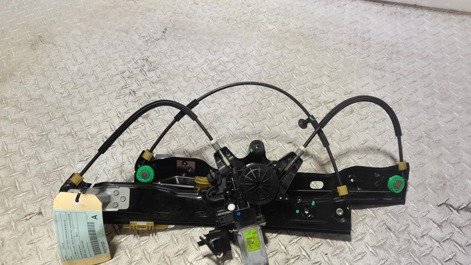 View Auto part Left Front Window Reg/Motor Ford Focus 2013