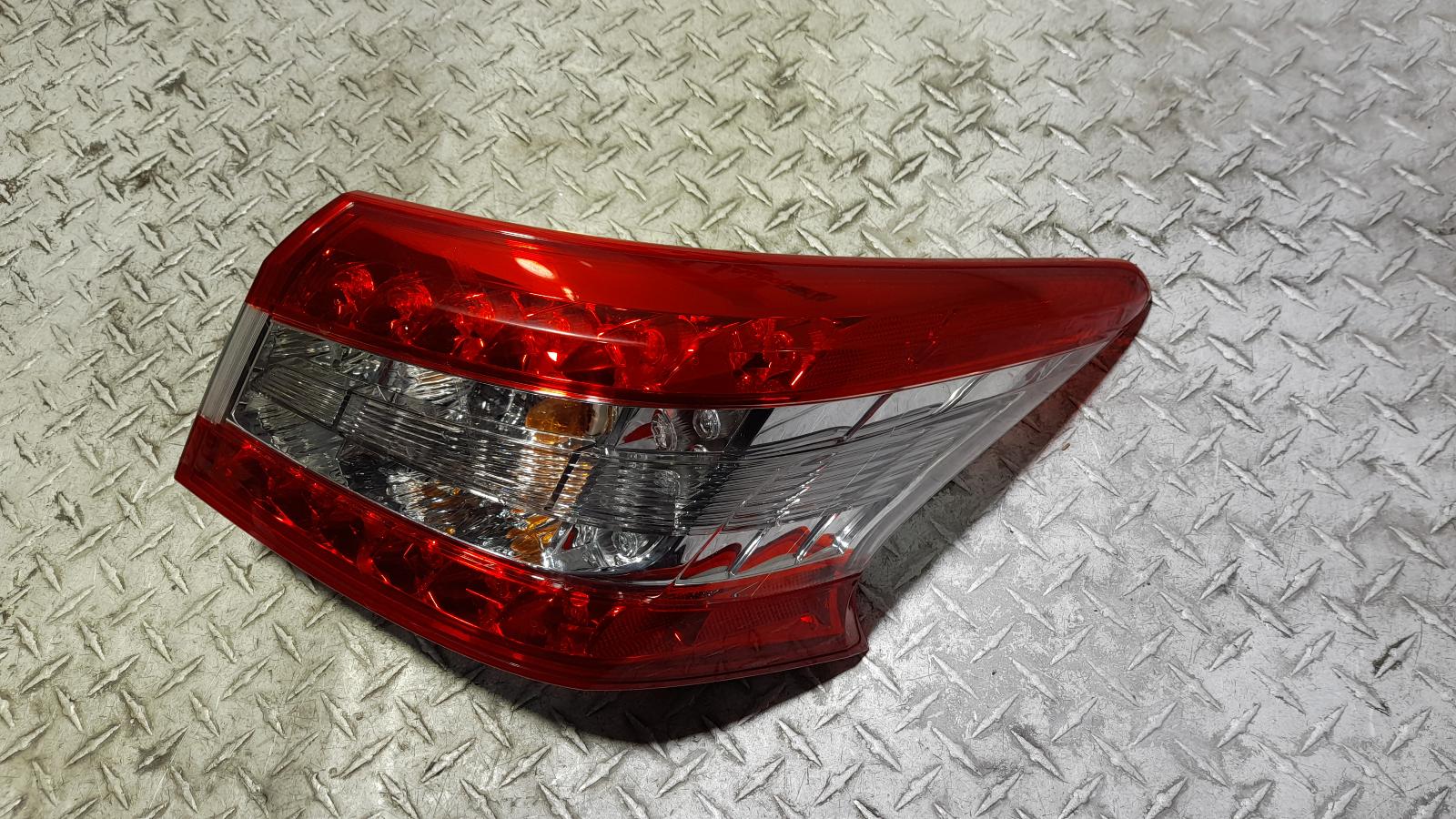 View Auto part Right Taillight Nissan Pulsar 2013