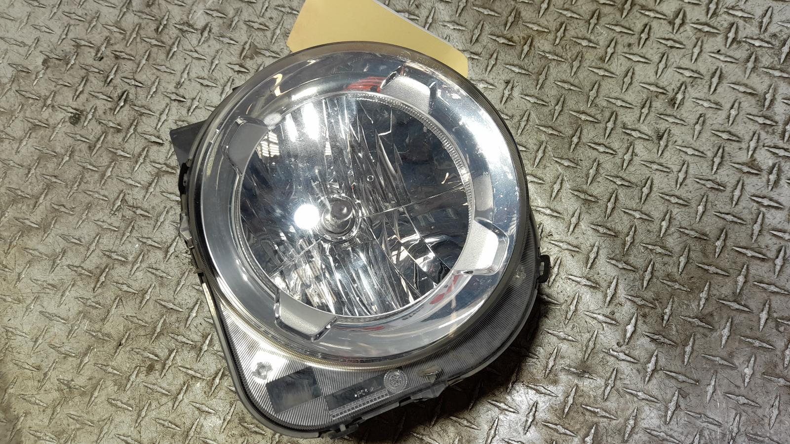 View Auto part Right Headlamp Jeep Renegade 2016