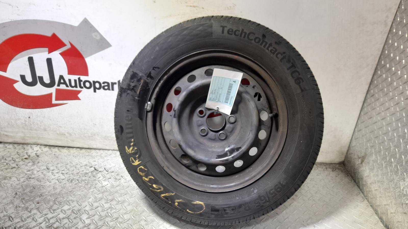 View Auto part Wheel Standard/Steel Toyota Corolla 2014