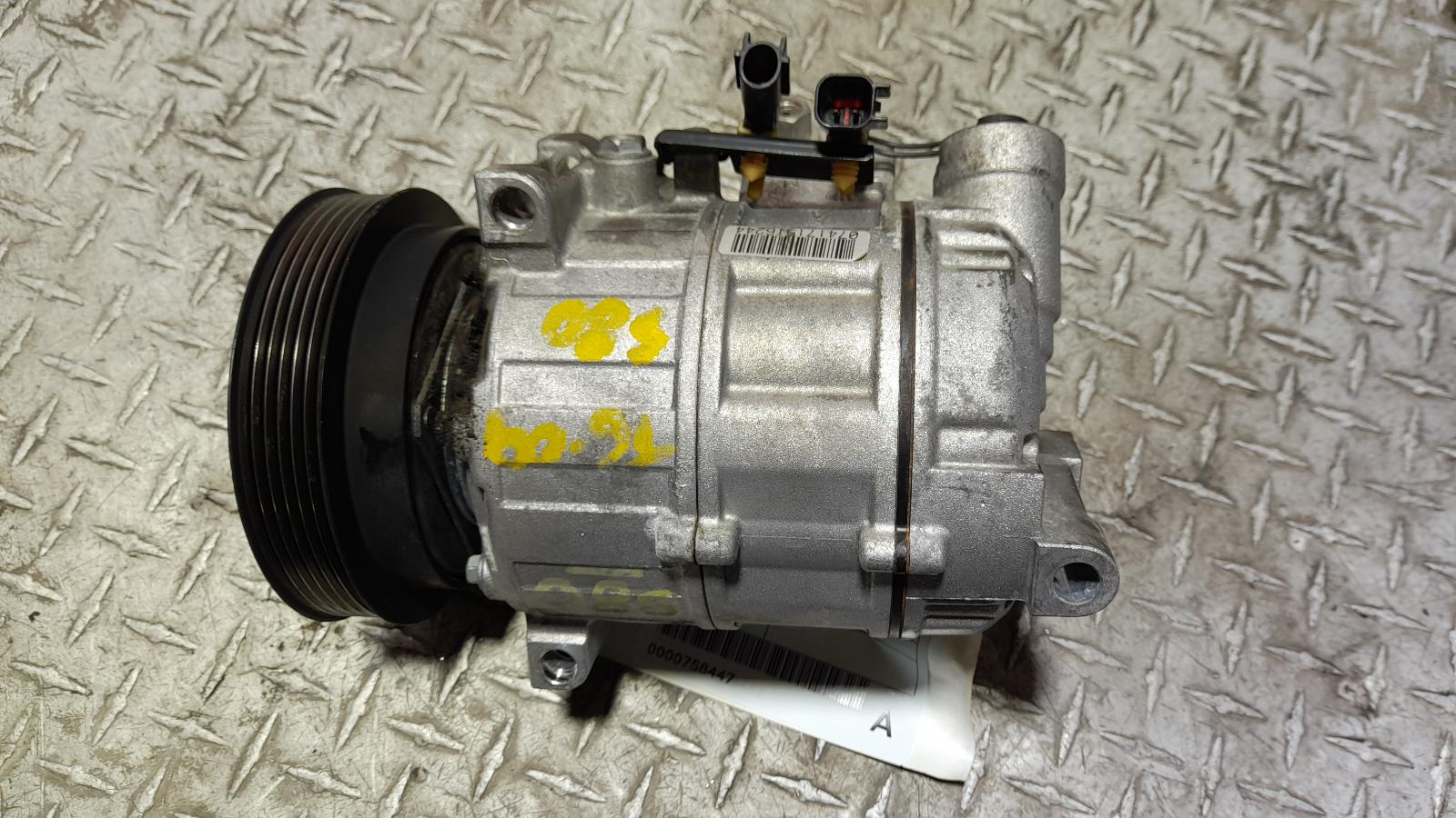 View Auto part A/C Compressor Volvo Xc60 2012