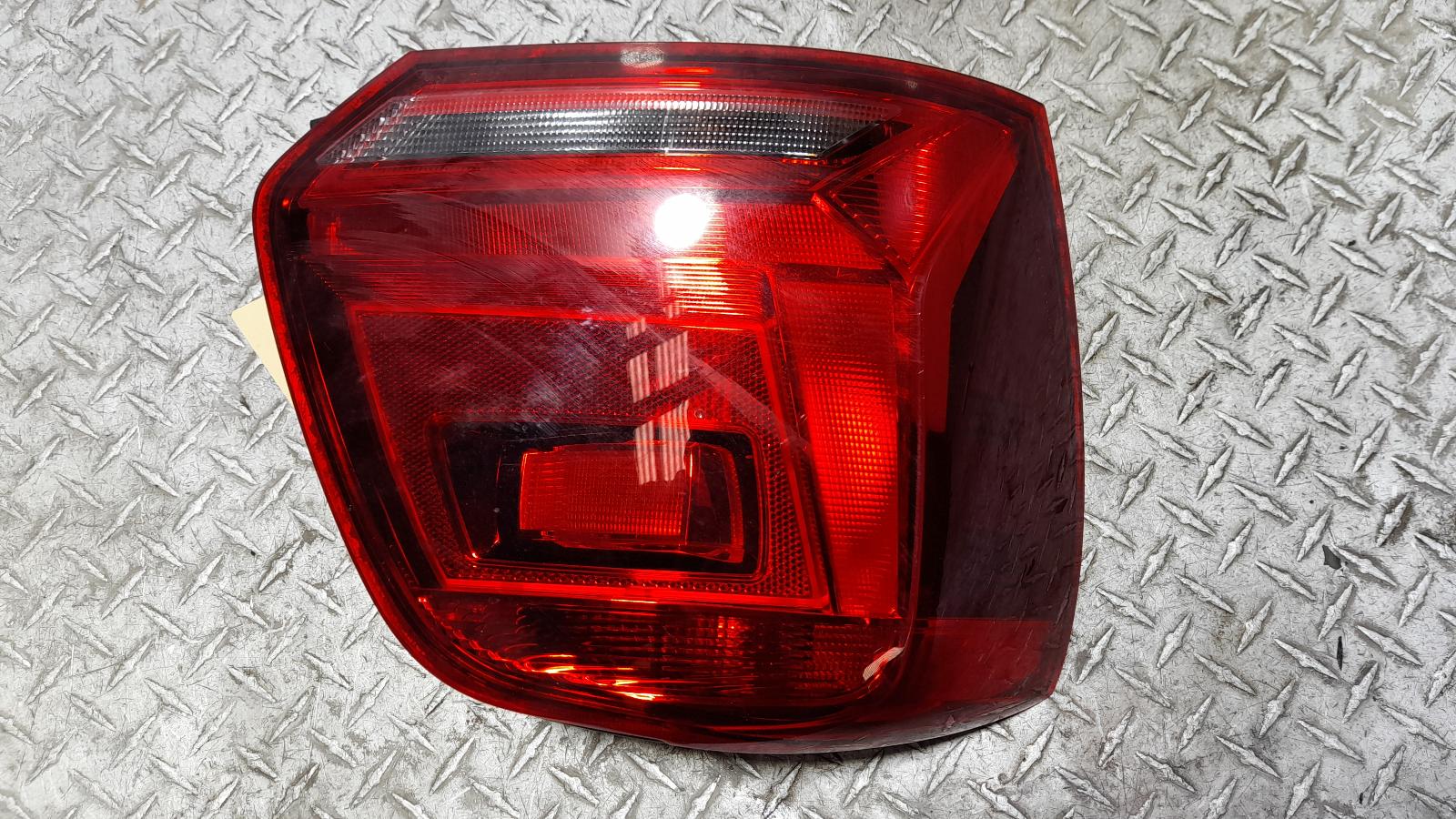 View Auto part Left Taillight Volkswagen Polo 2015