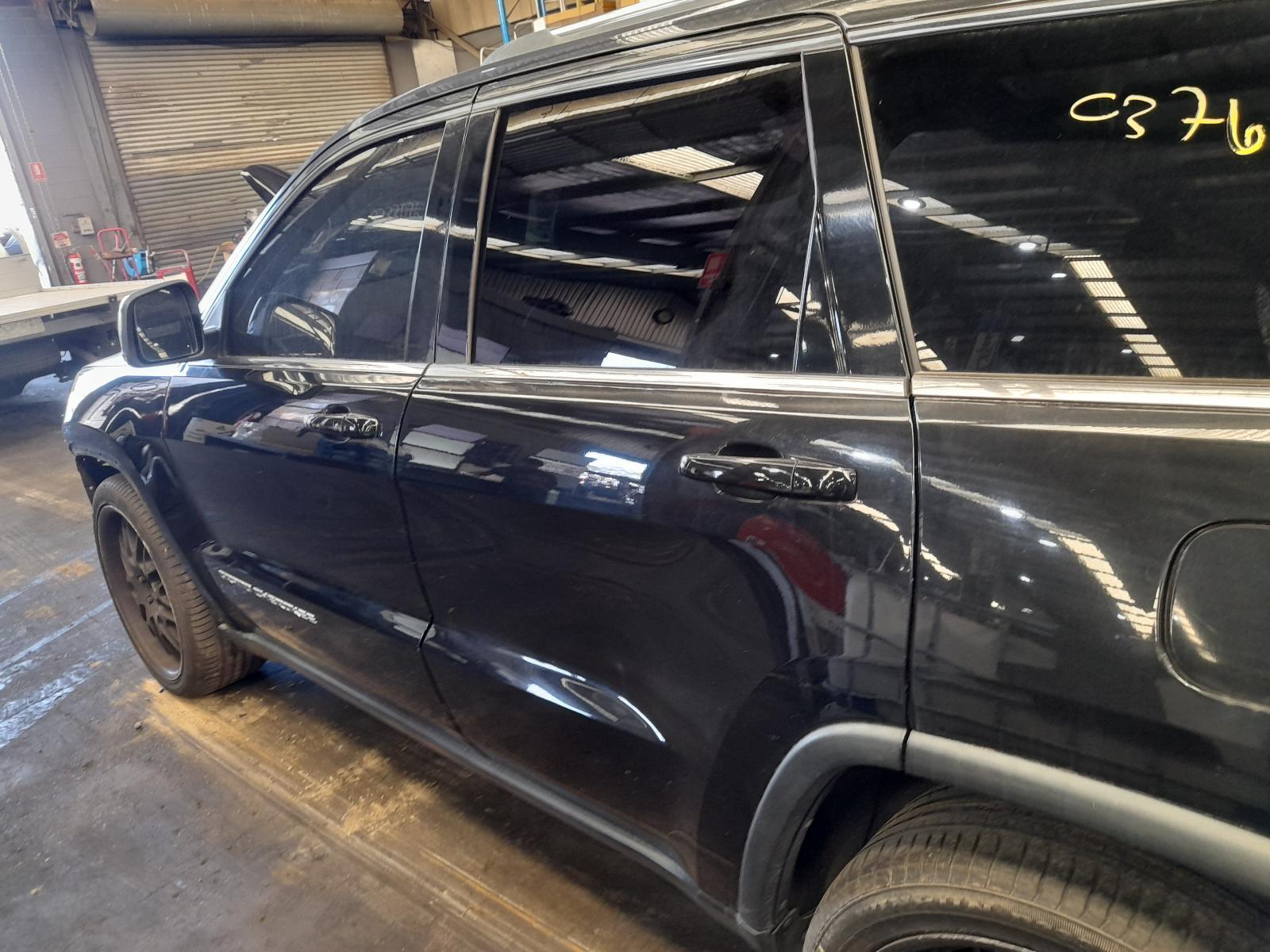 View Auto part Left Rear Door/Sliding Jeep Grandcherokee 2014