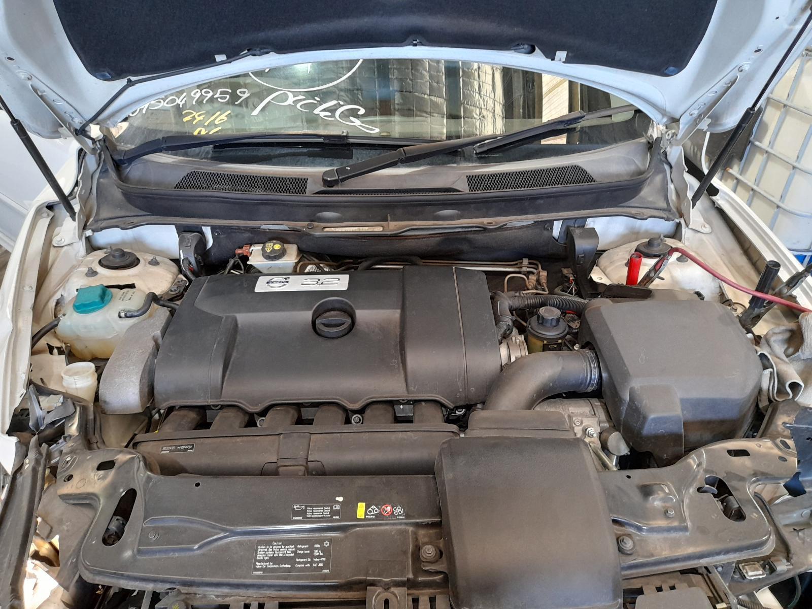 View Auto part Engine Volvo Xc90 2014